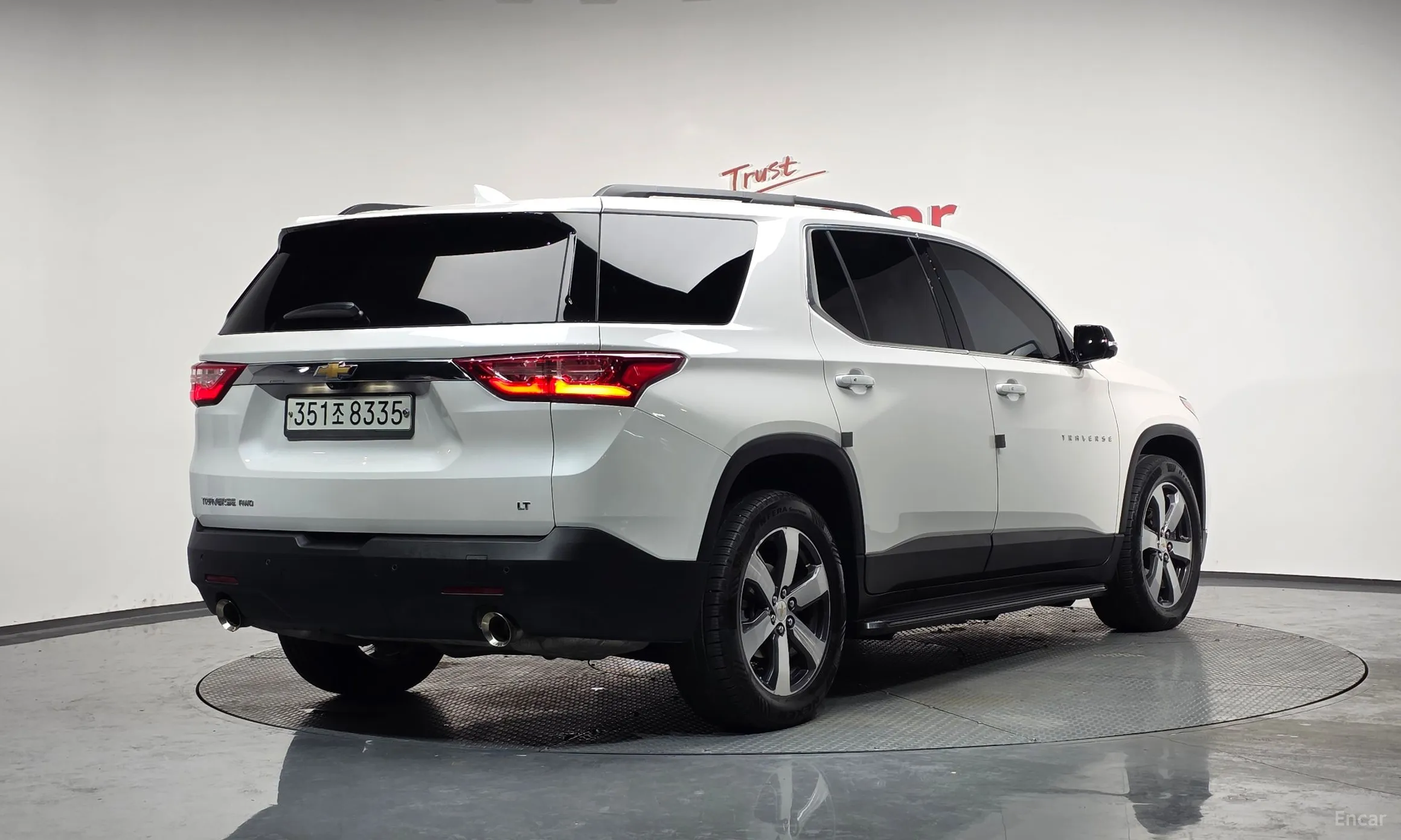 Chevrolet (GM Daewoo) Traverse превью 2