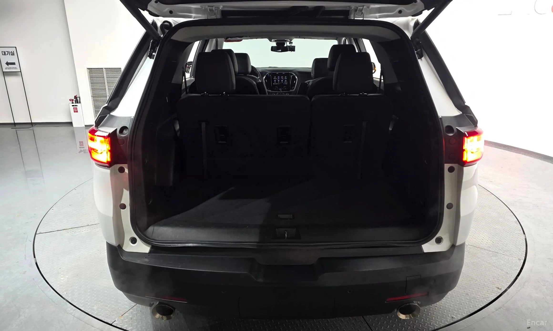 Chevrolet (GM Daewoo) Traverse превью 20