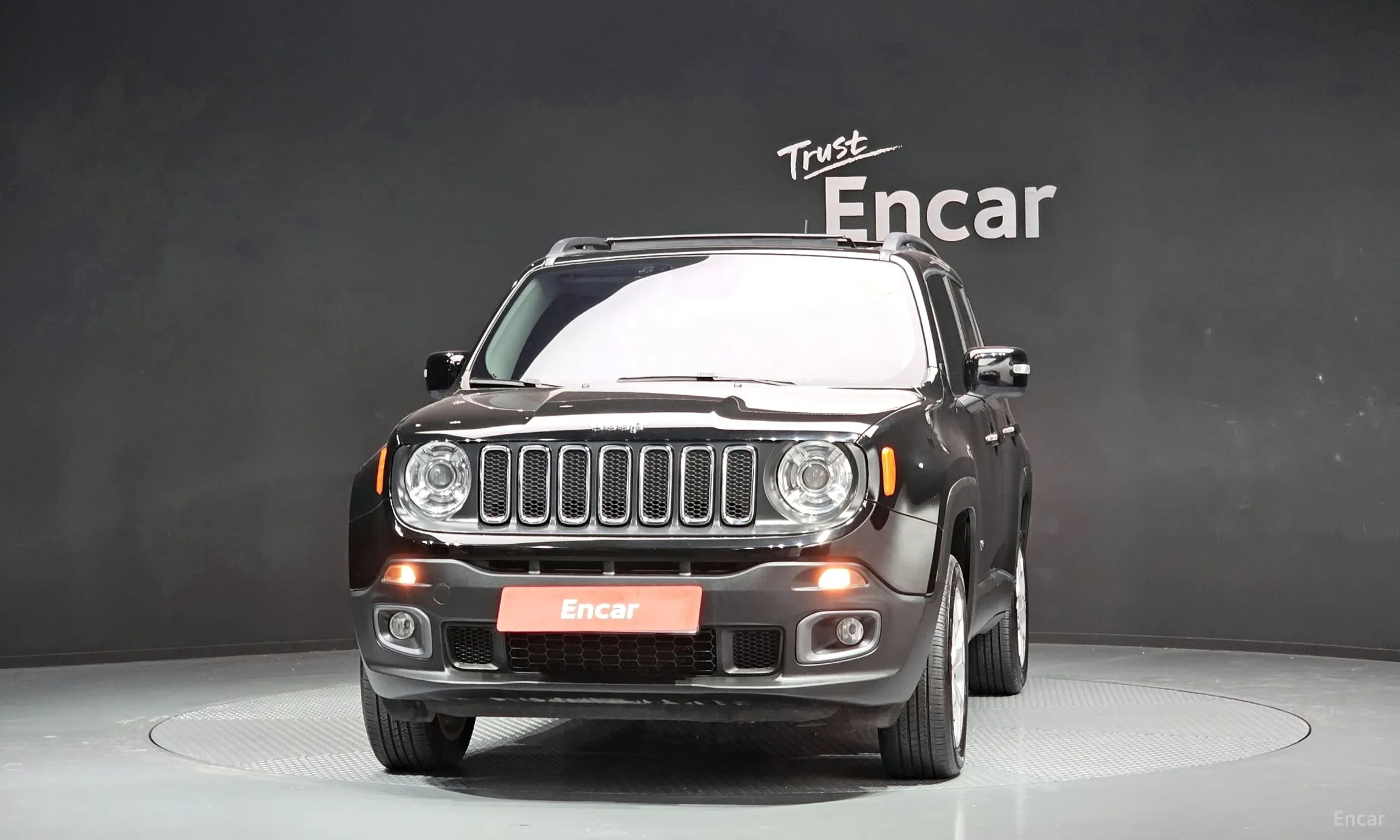 Jeep Renegade превью 3