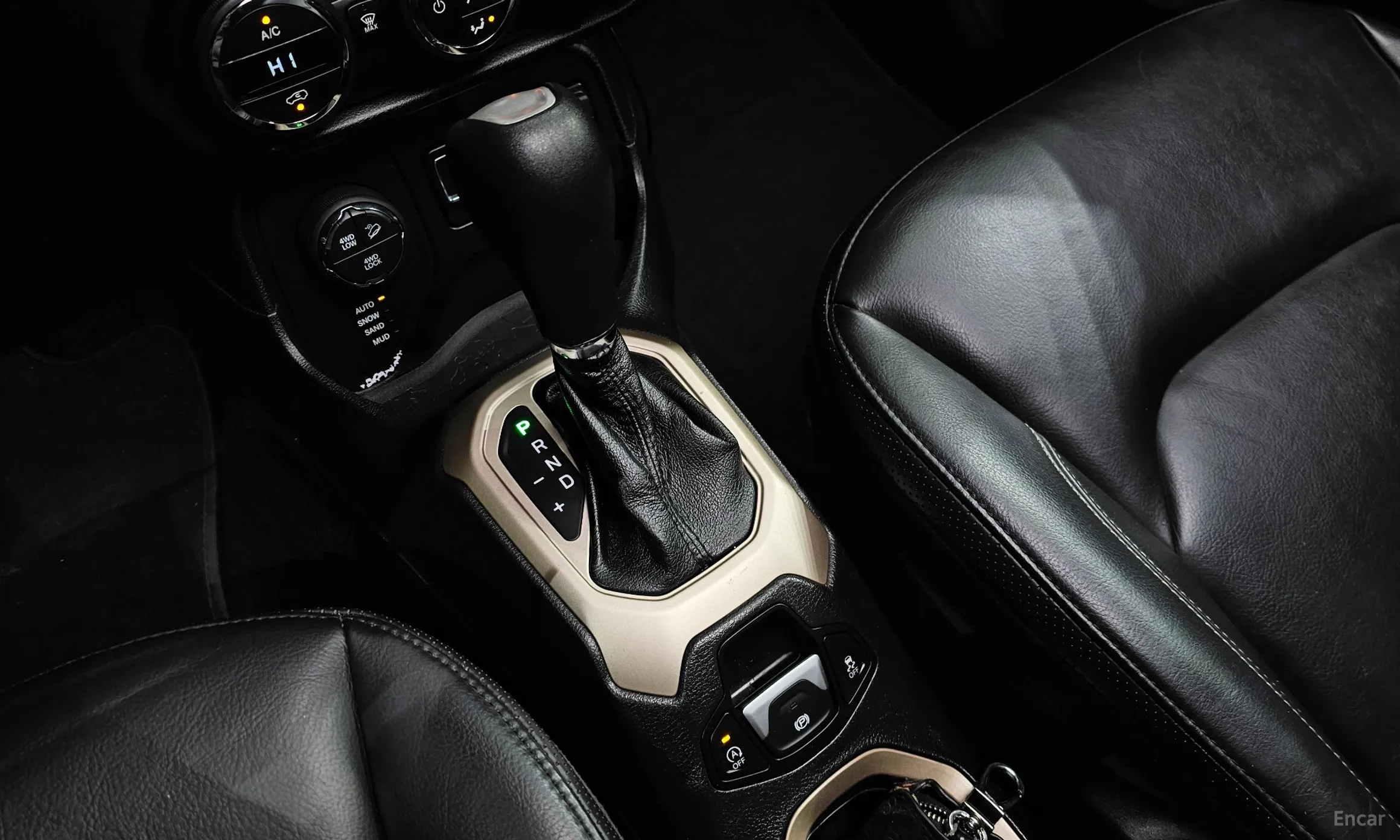 Jeep Renegade превью 9