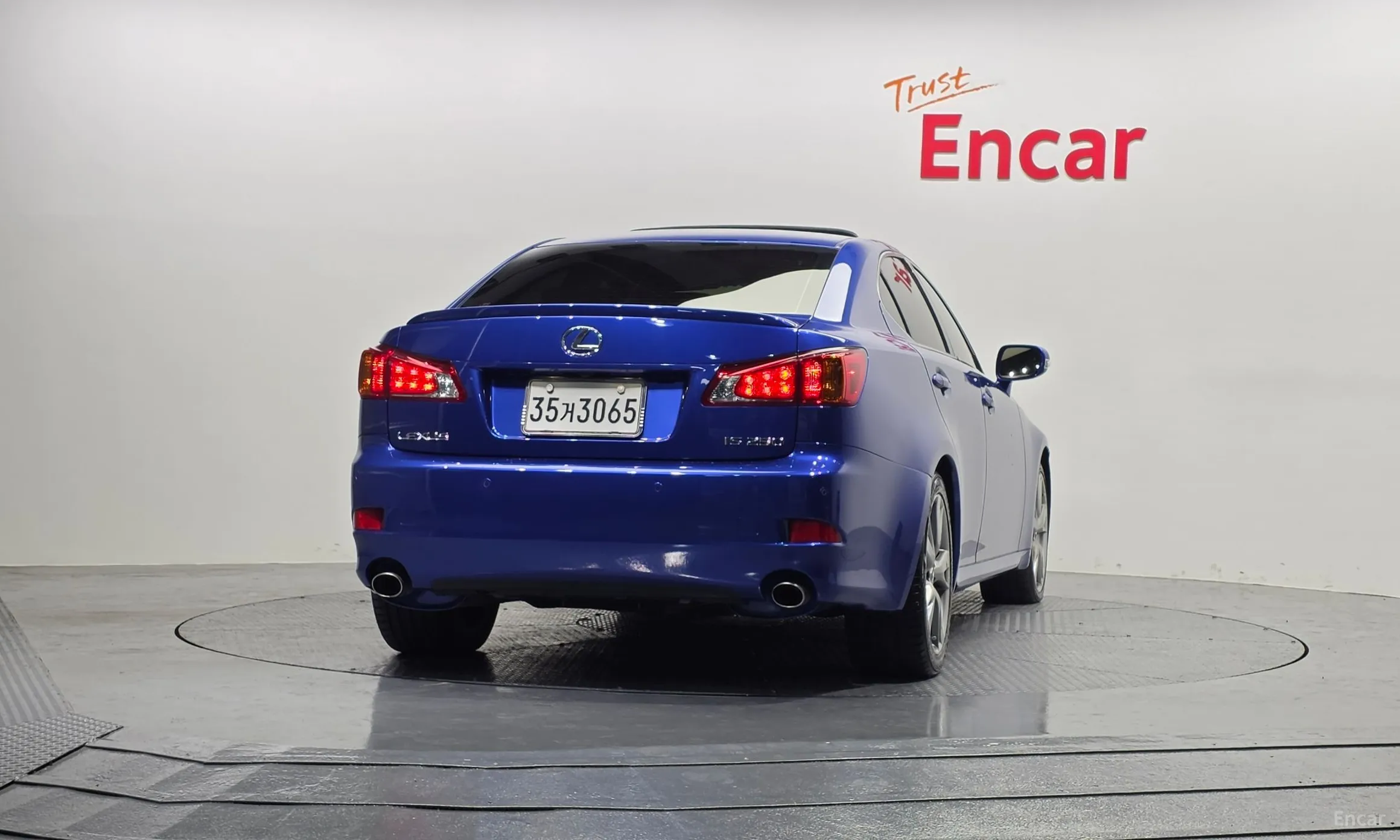 Lexus IS250 превью 4