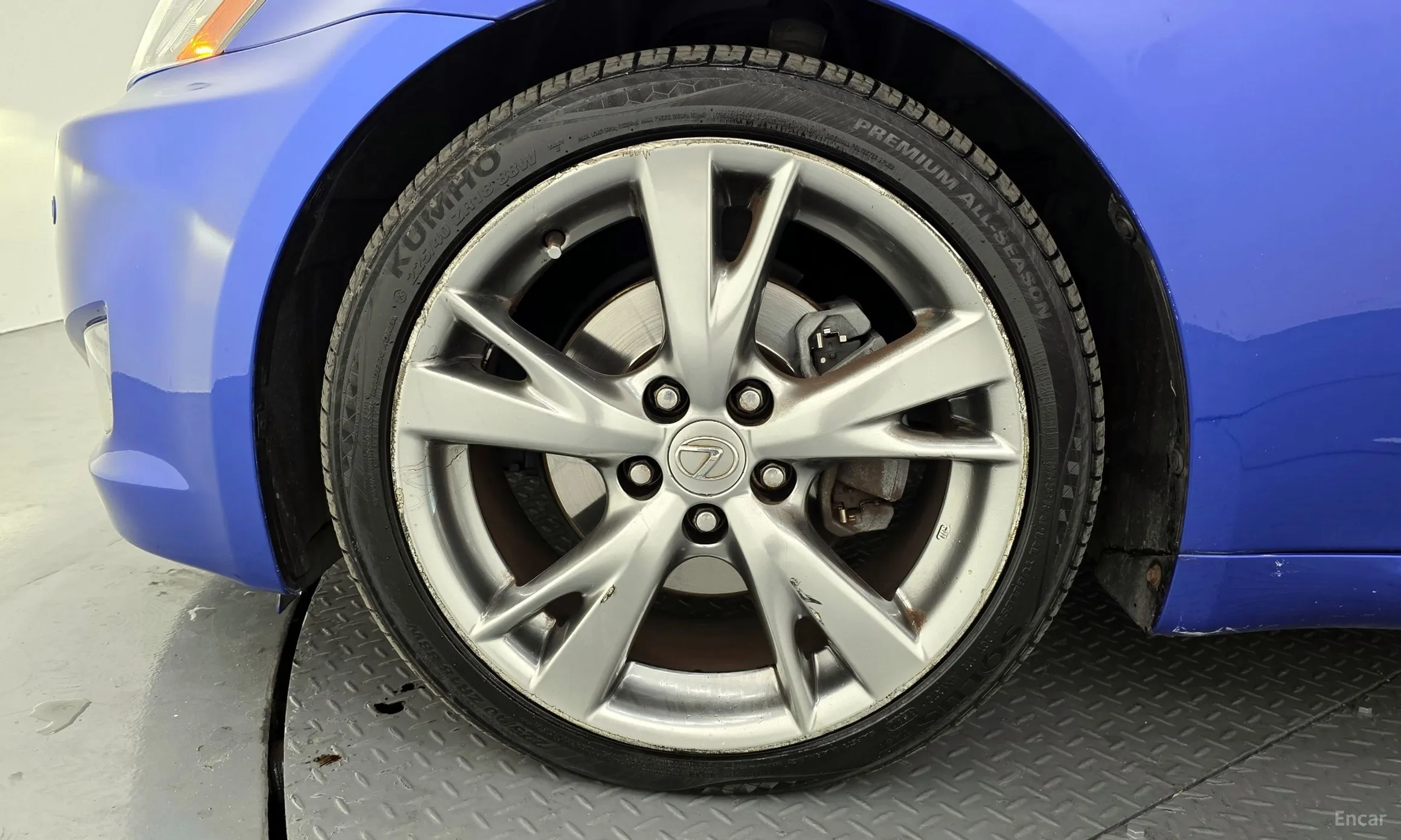 Lexus IS250 превью 5