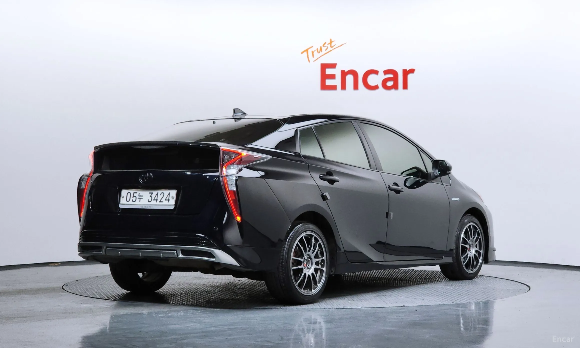 Toyota Prius 4th Generation превью 2