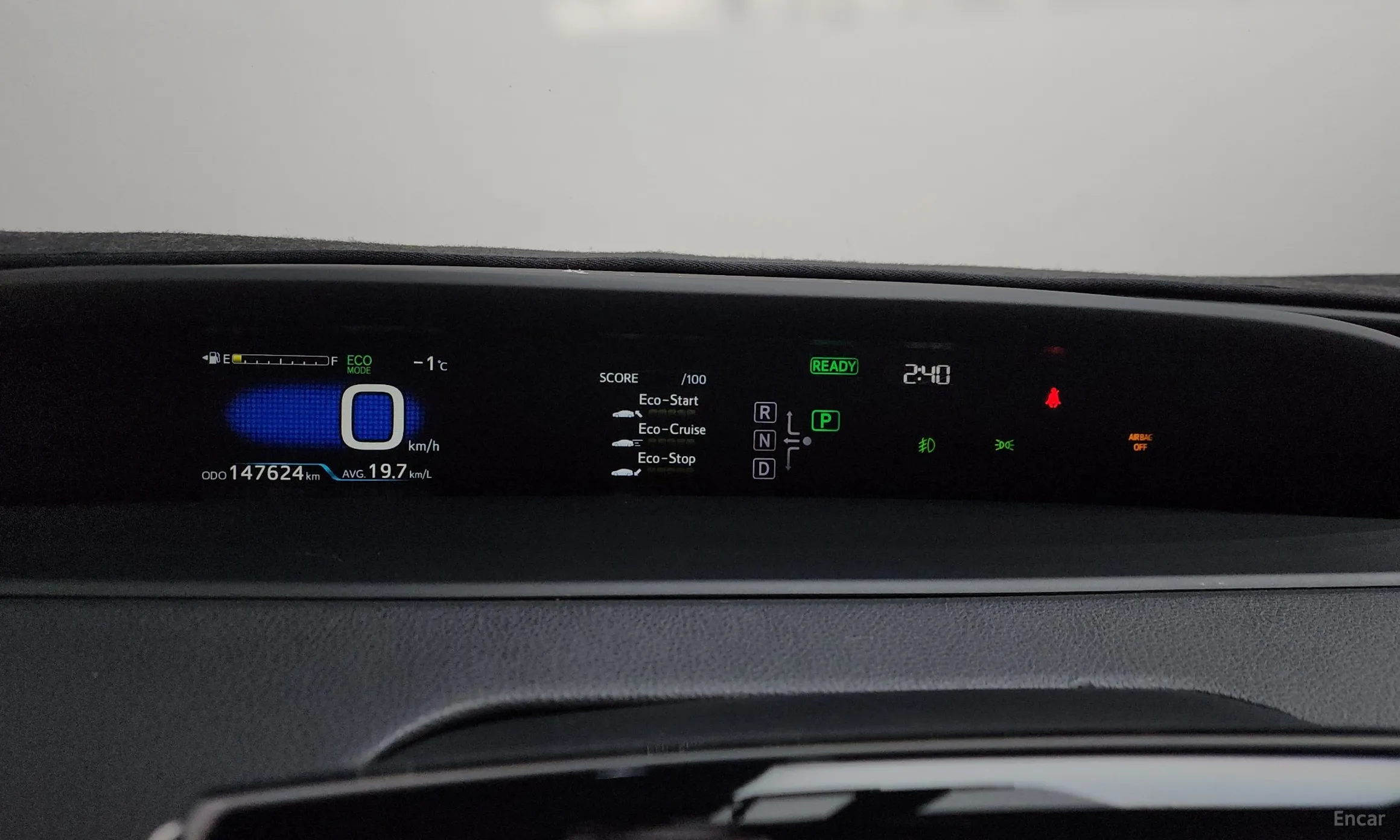 Toyota Prius 4th Generation превью 8