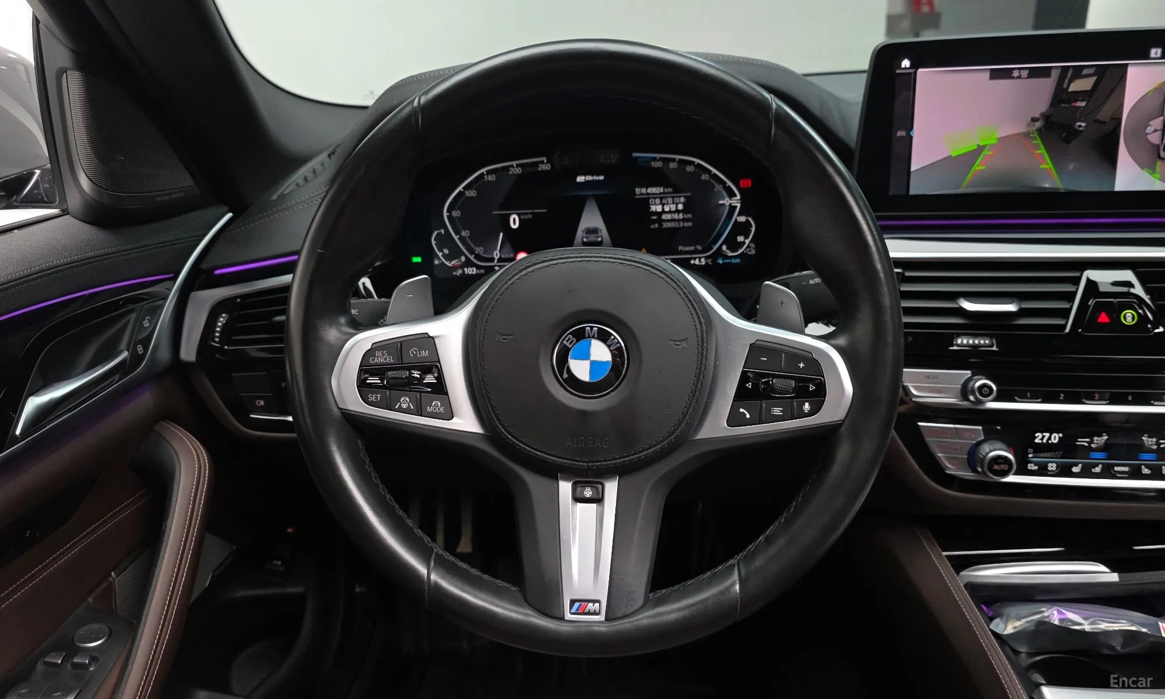 BMW 5 Series (G30) превью 13
