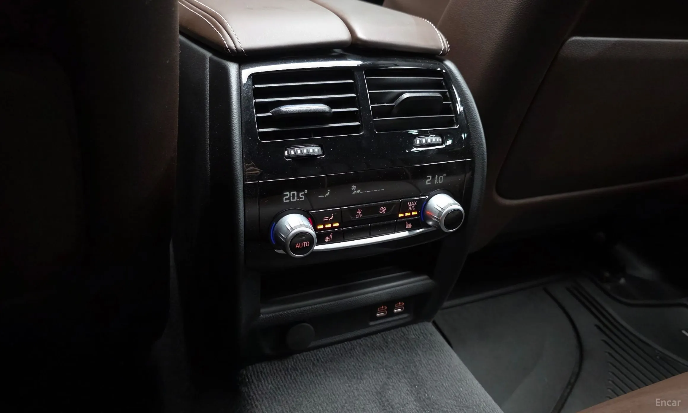 BMW 5 Series (G30) превью 18