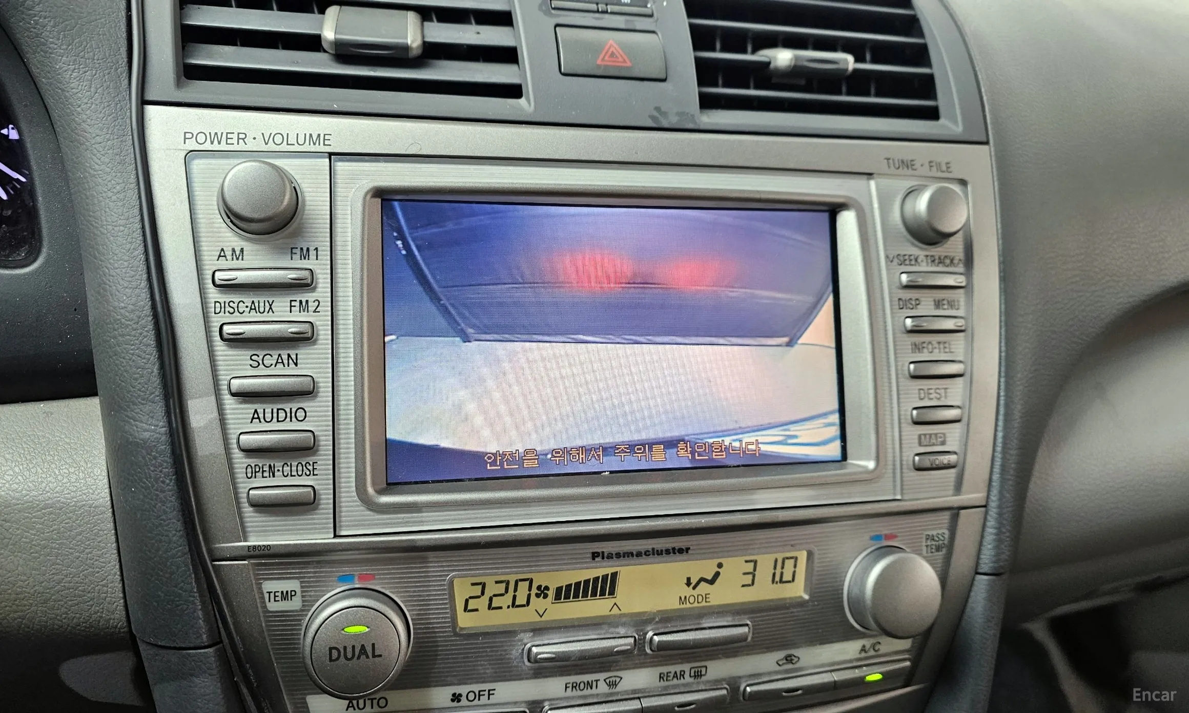 Toyota Camry превью 15