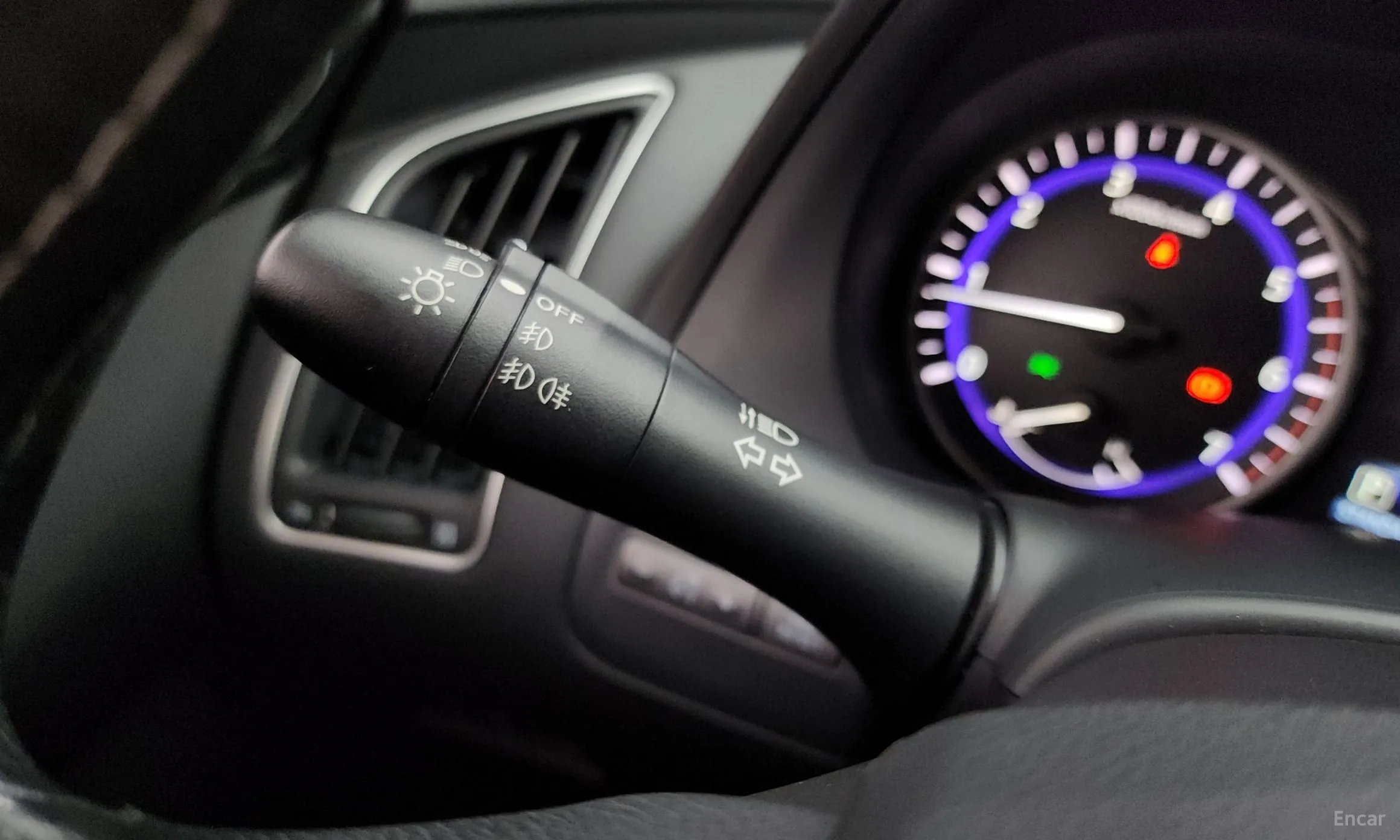Infiniti Q50 превью 17