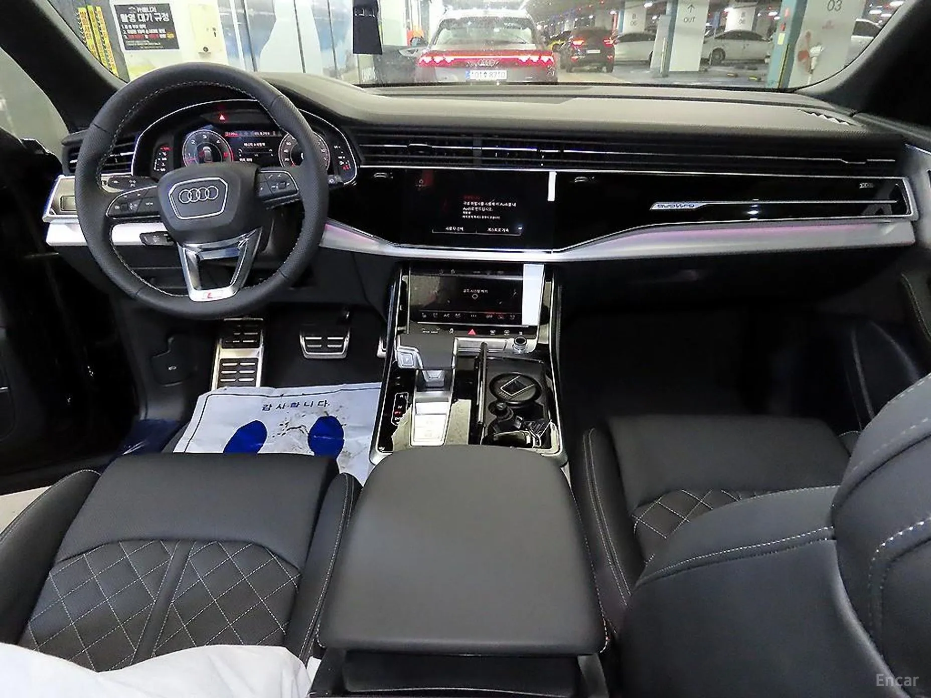 Audi Q8 (4M) превью 10