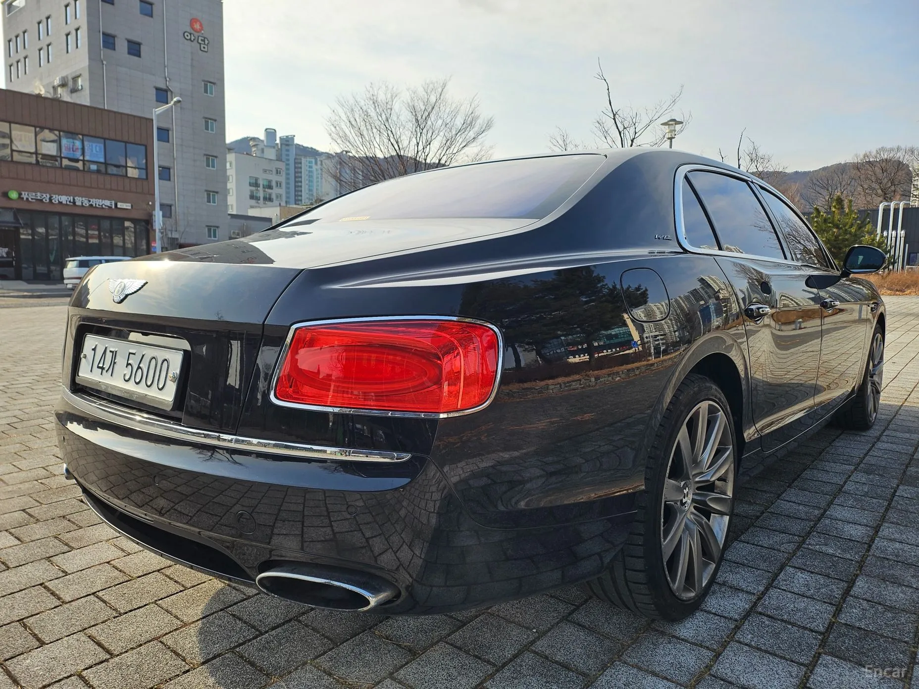 Bentley Flying Spur 2nd Generation превью 8