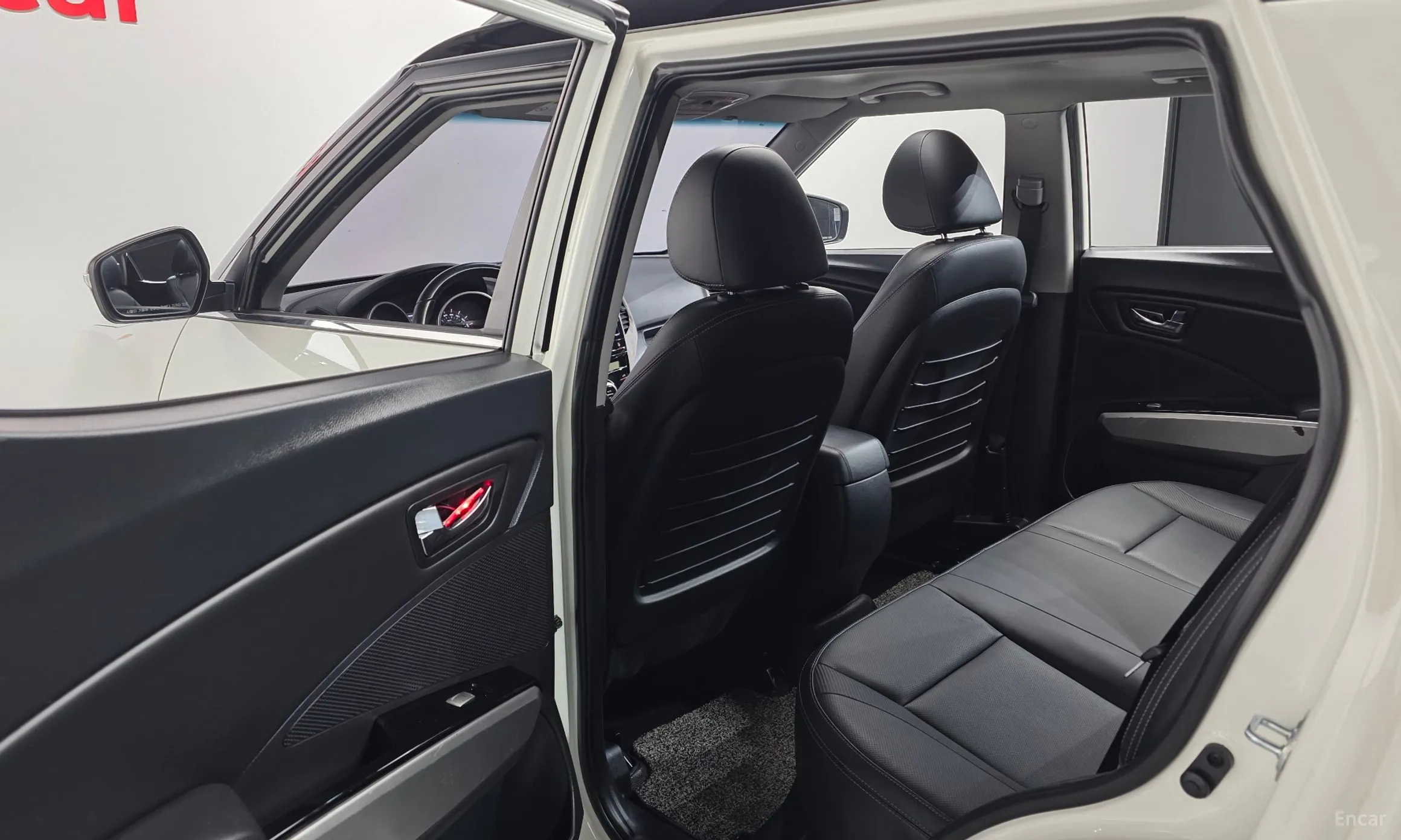 KG Mobility (SsangYong) Tivoli, Lazio превью 18