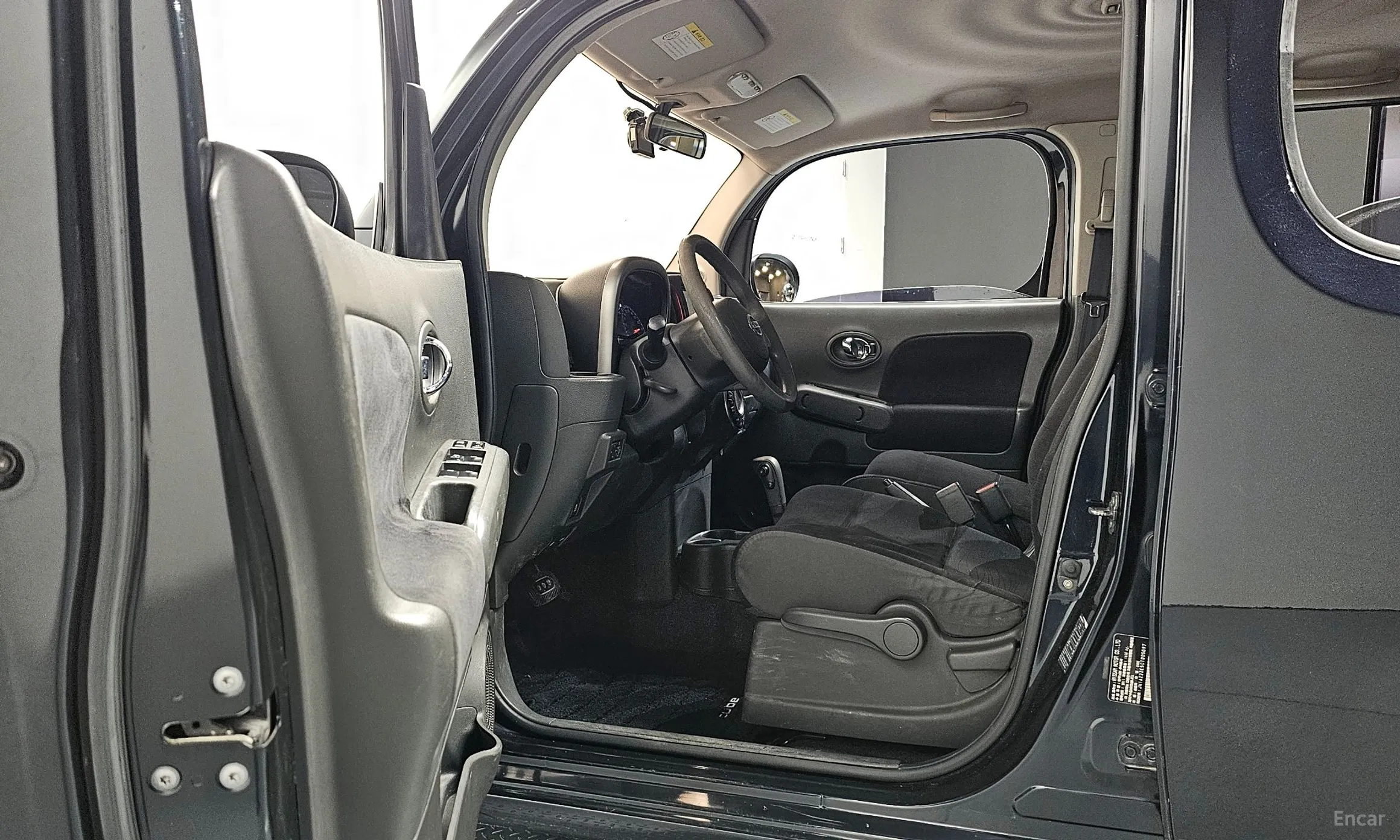 Nissan Cube превью 10