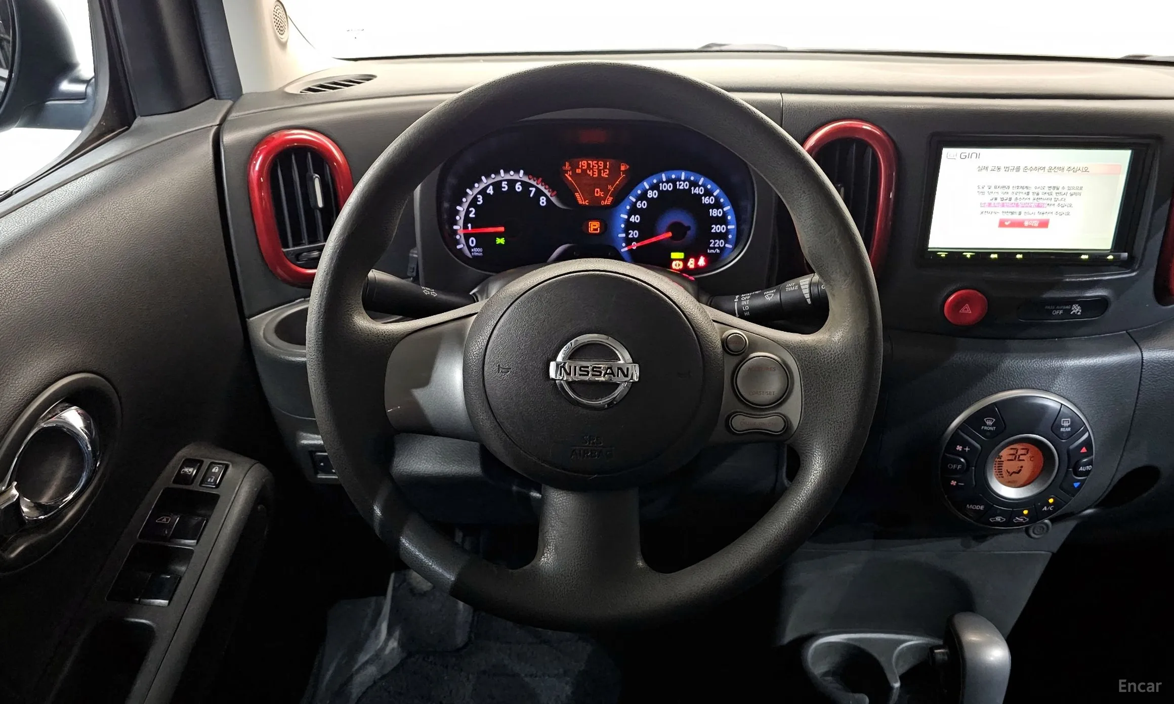 Nissan Cube превью 13