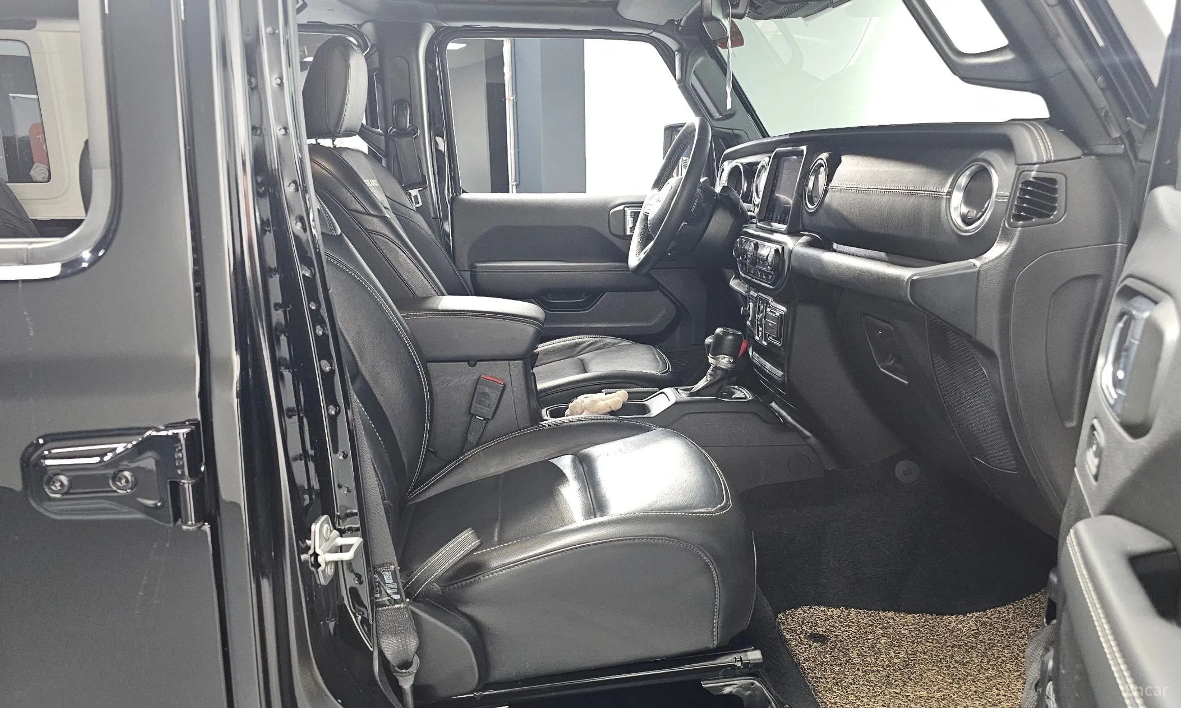Jeep Wrangler (JL) превью 11