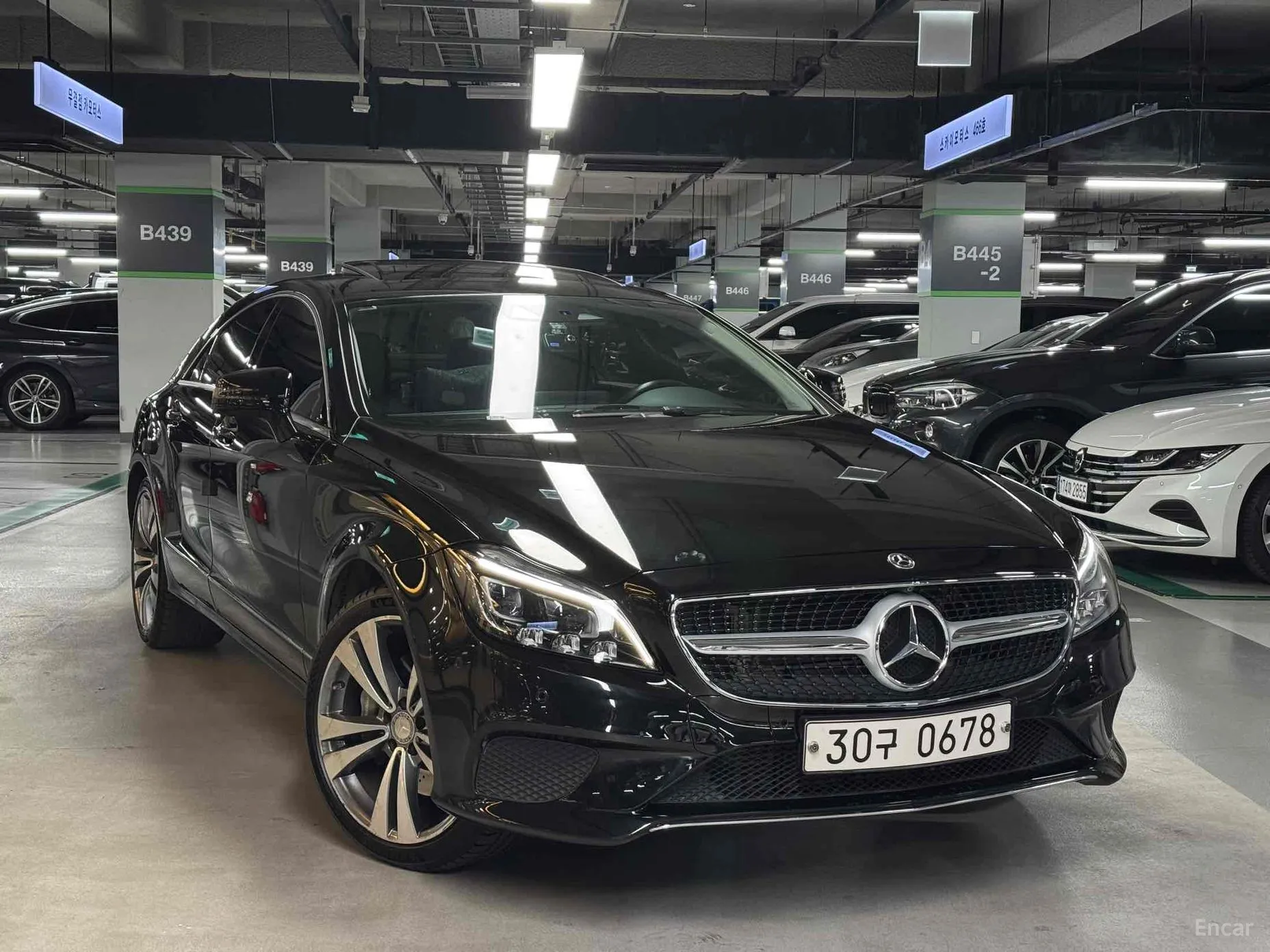 Mercedes Benz CLS-Class W218