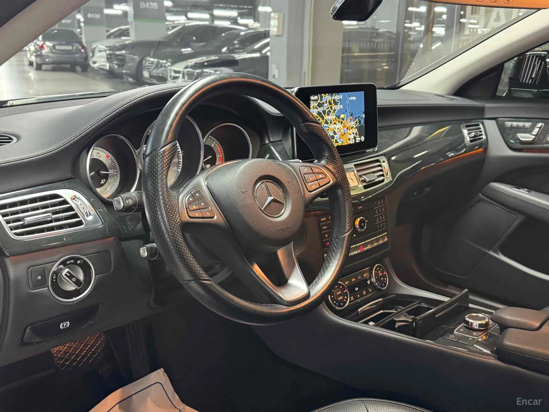 Mercedes Benz CLS-Class W218 превью 9