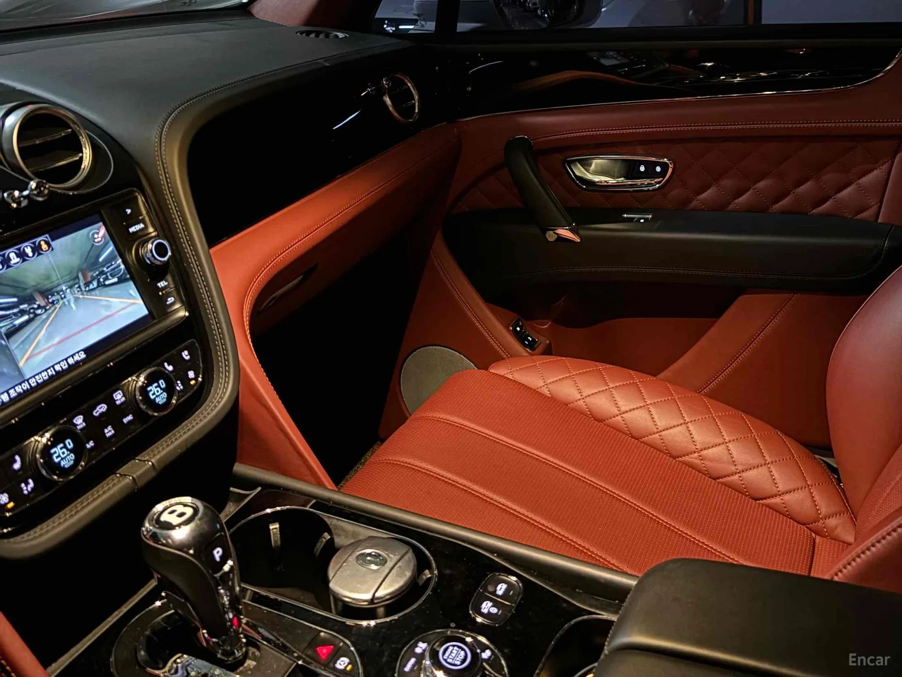 Bentley Bentayga превью 14