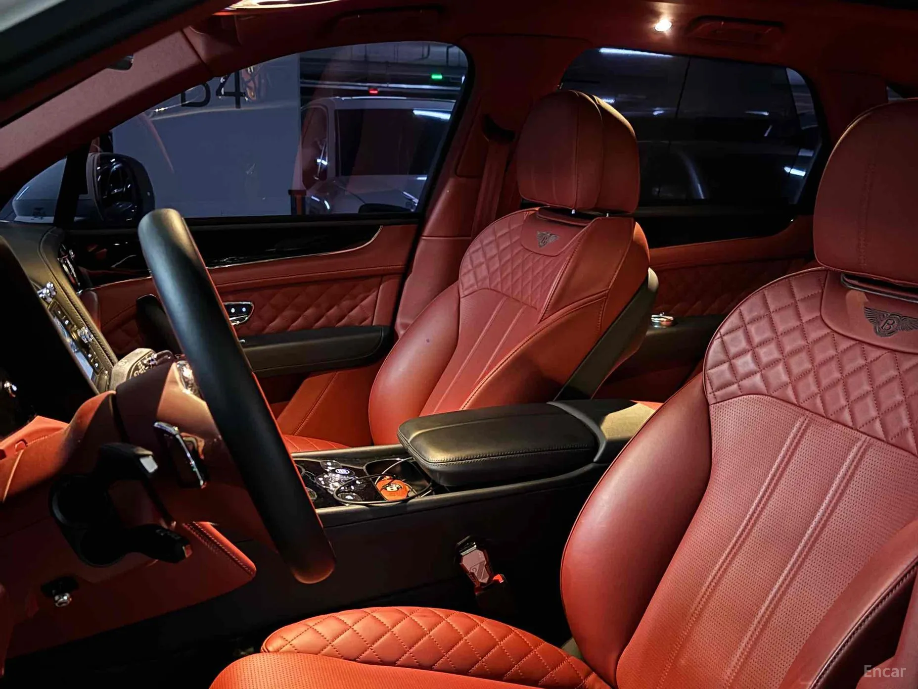 Bentley Bentayga превью 9