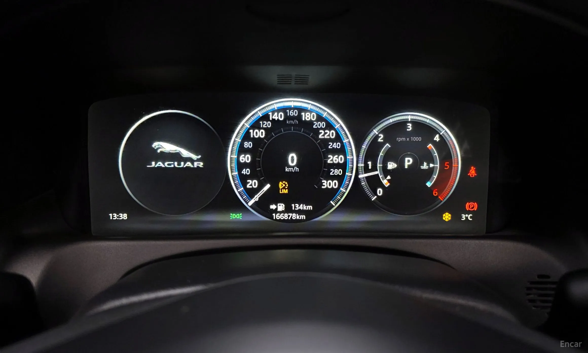 Jaguar XF (x260) превью 8