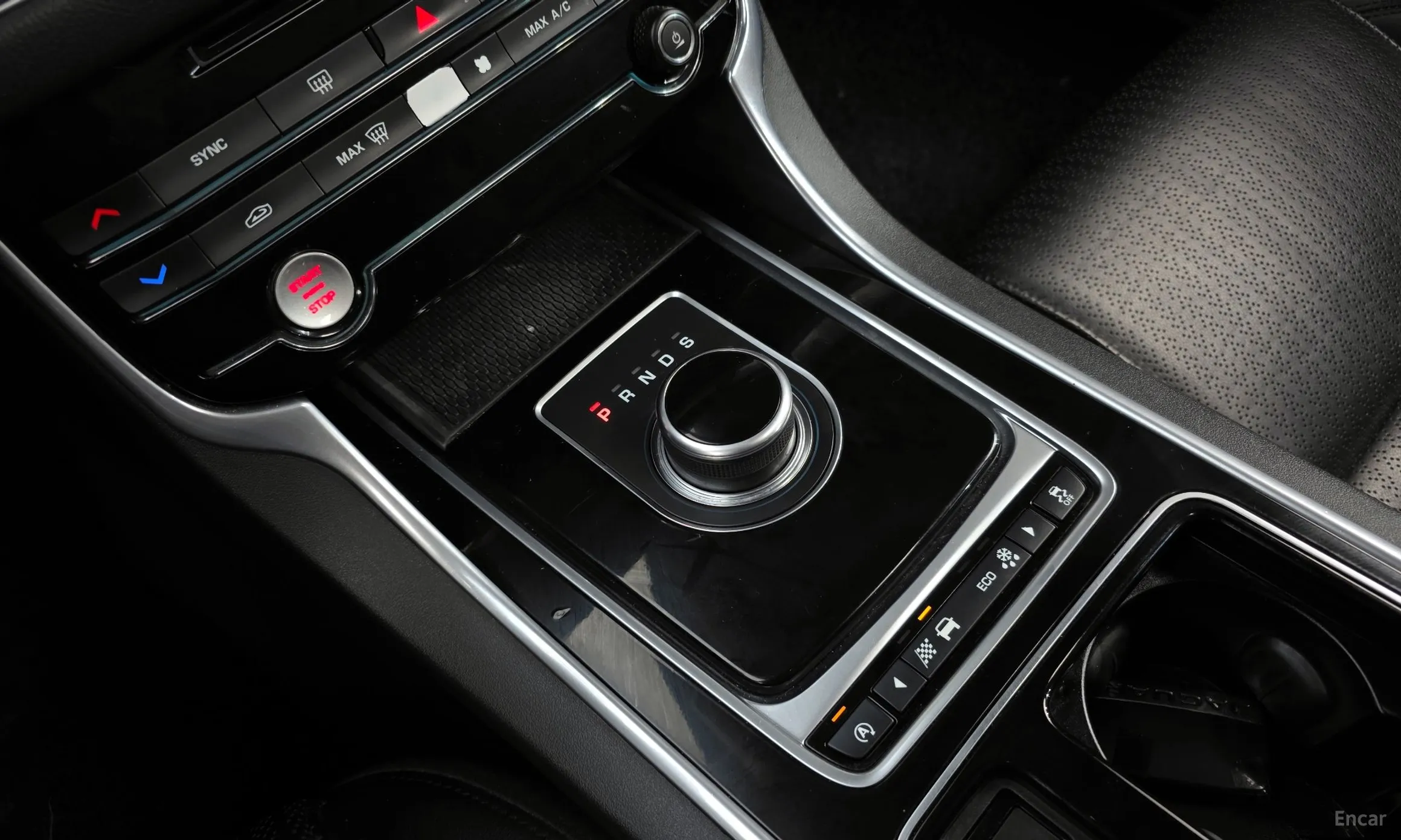 Jaguar XF (x260) превью 9
