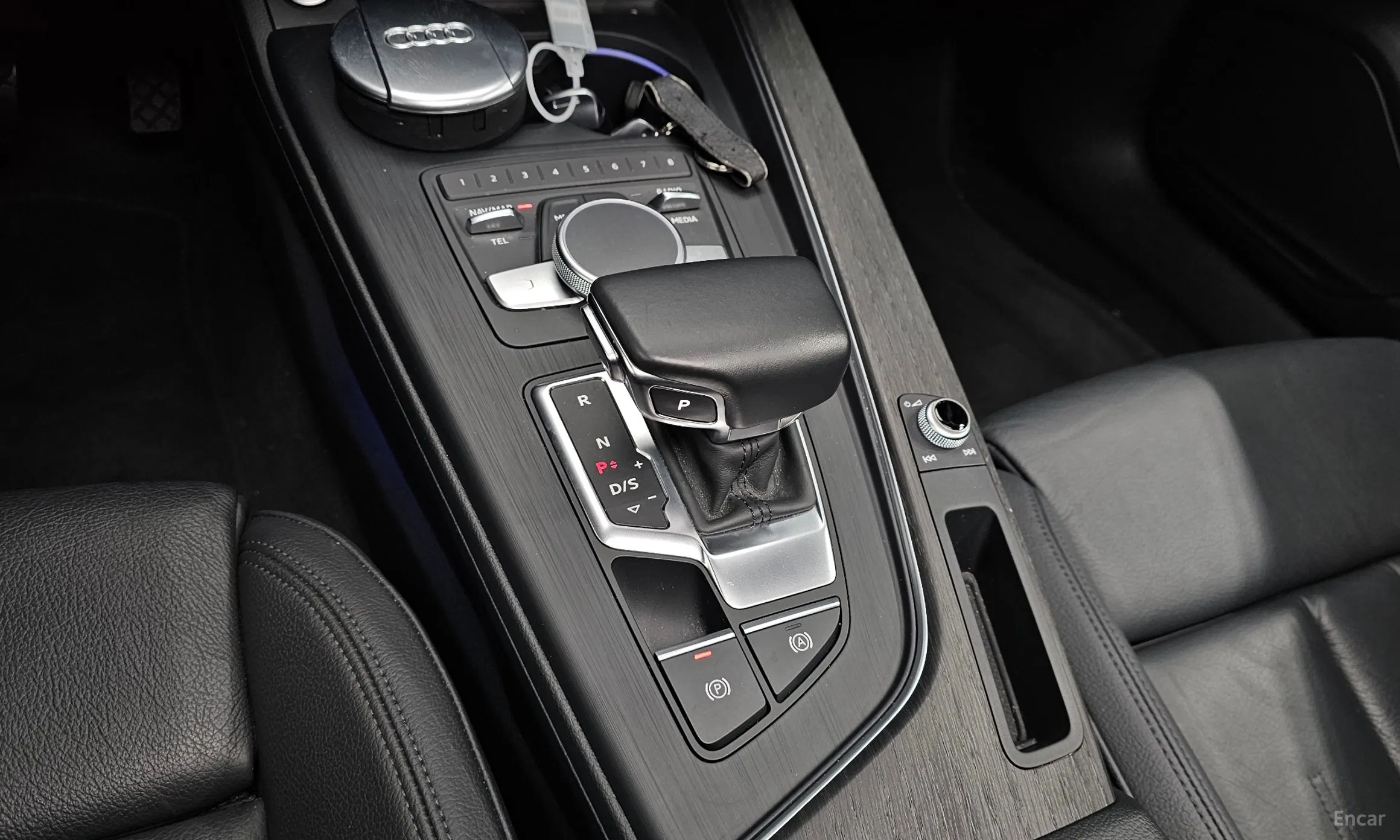 Audi A4 (B9) превью 9
