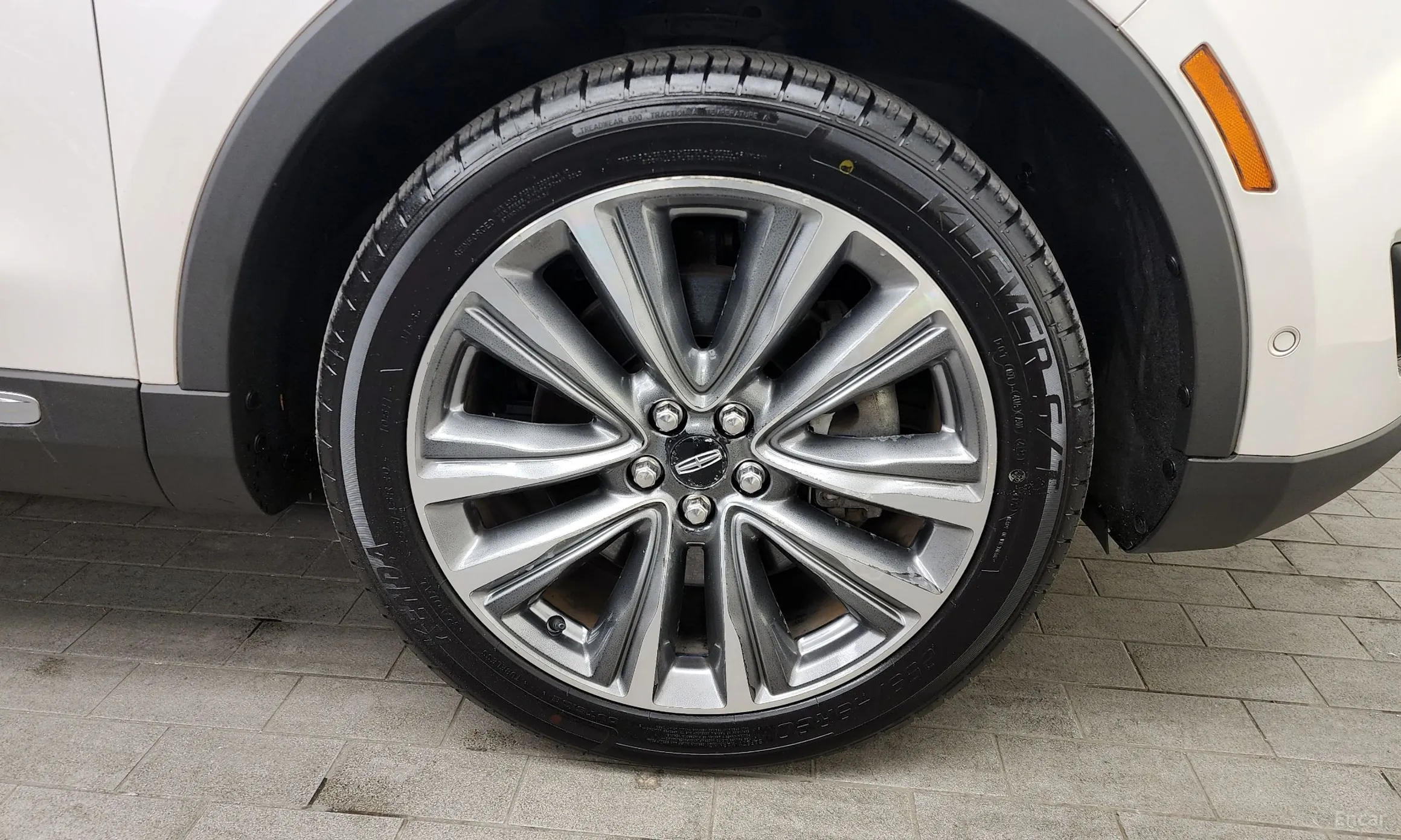 Lincoln MKX 2nd Generation превью 5