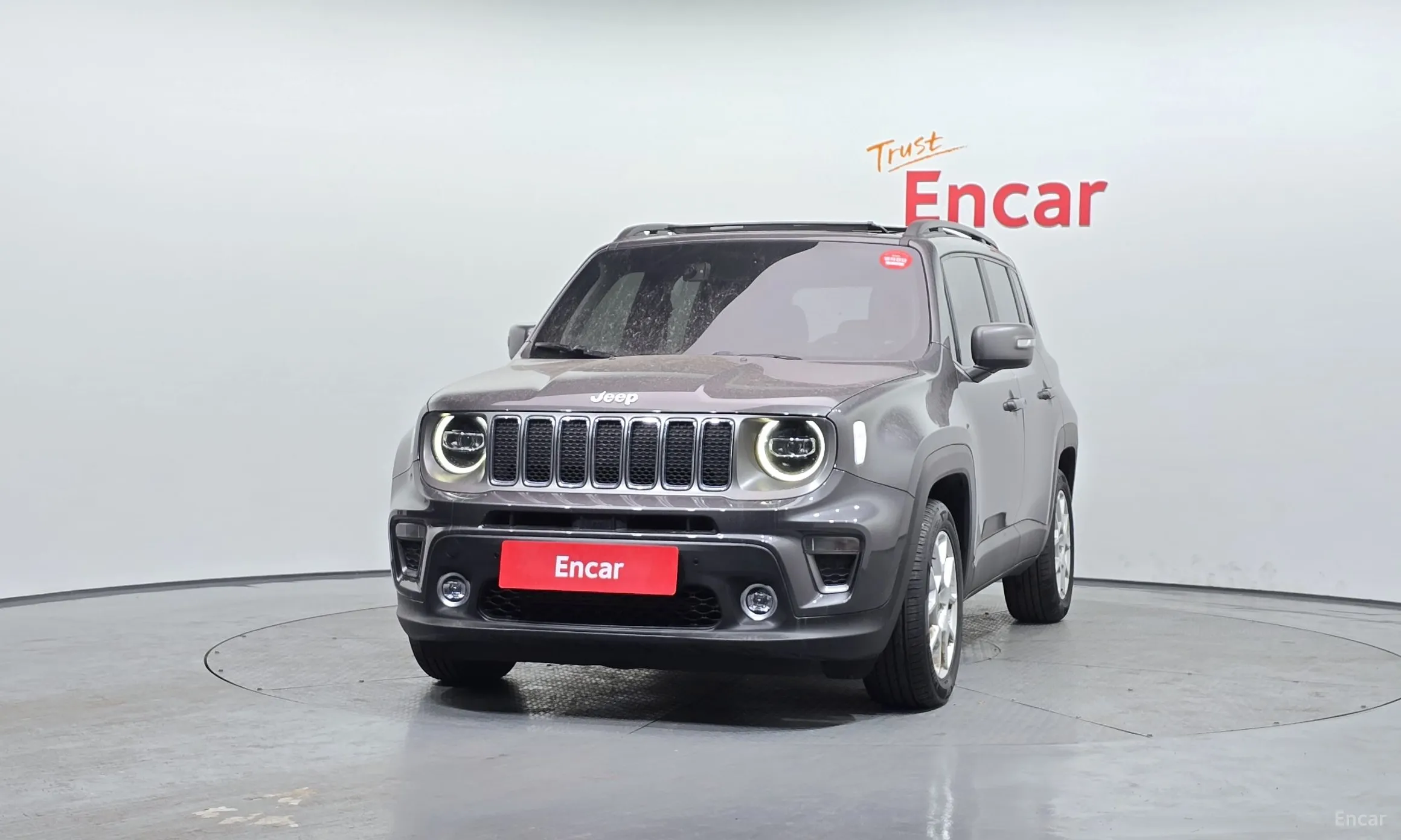 Jeep Renegade превью 3