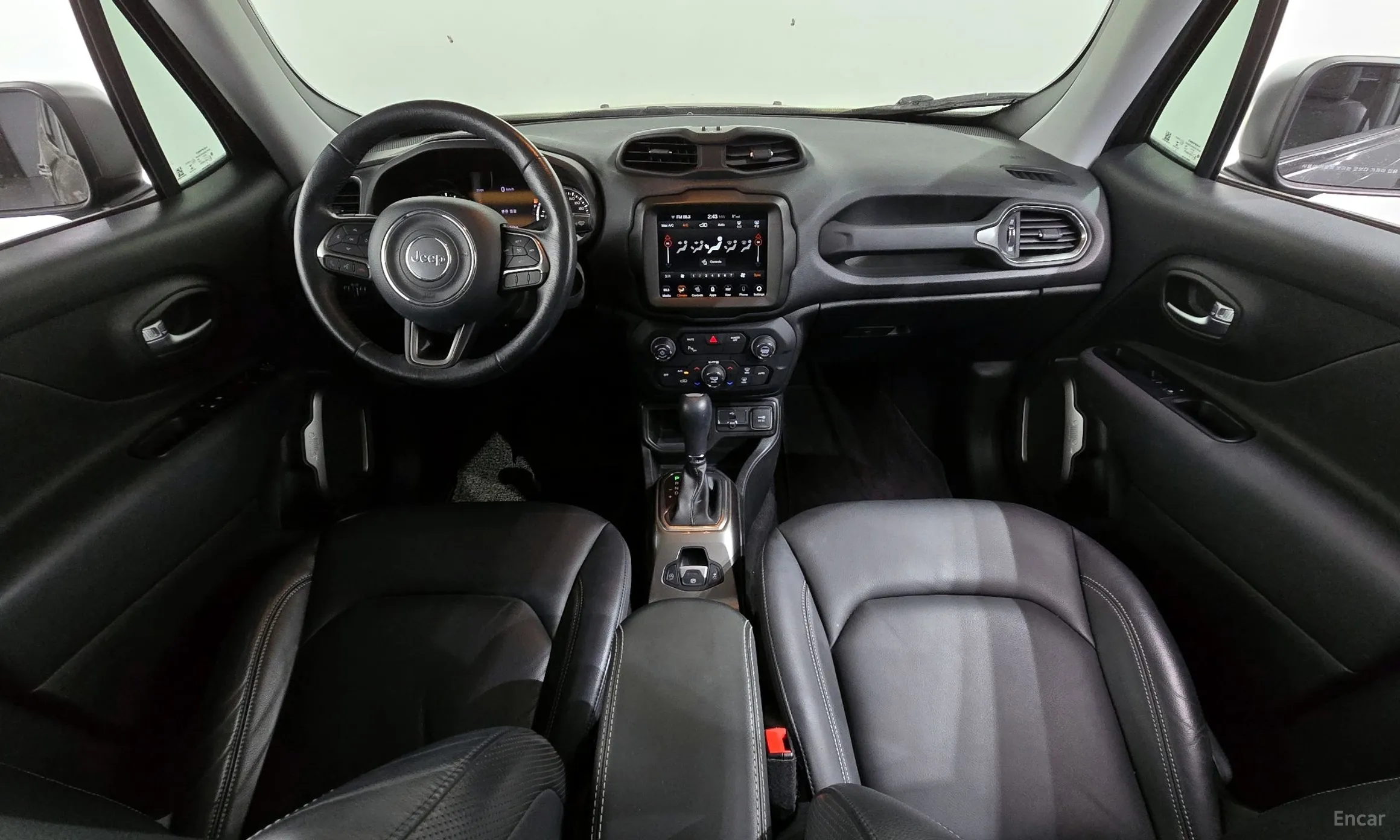 Jeep Renegade превью 7