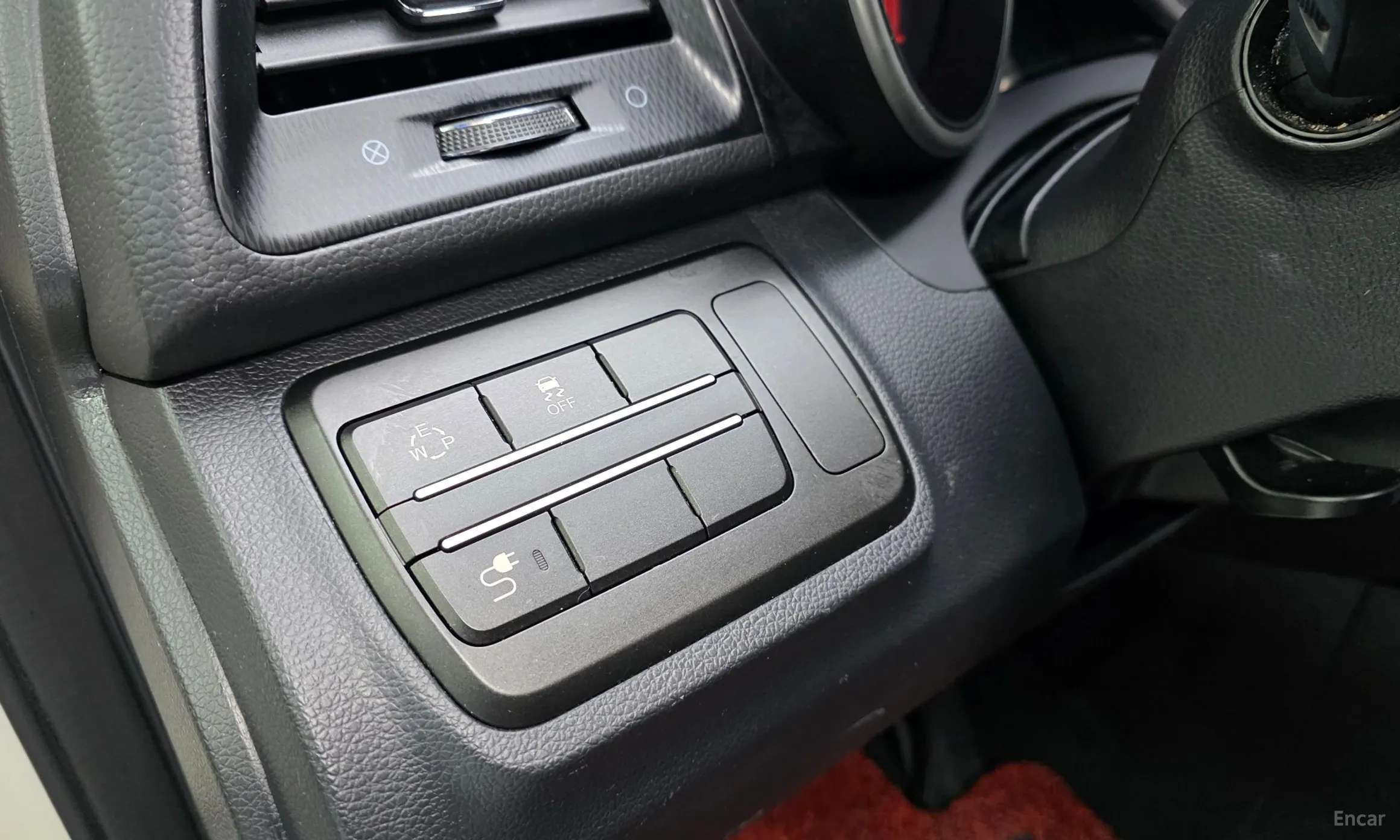 KG Mobility (SsangYong) Tivoli Air превью 13