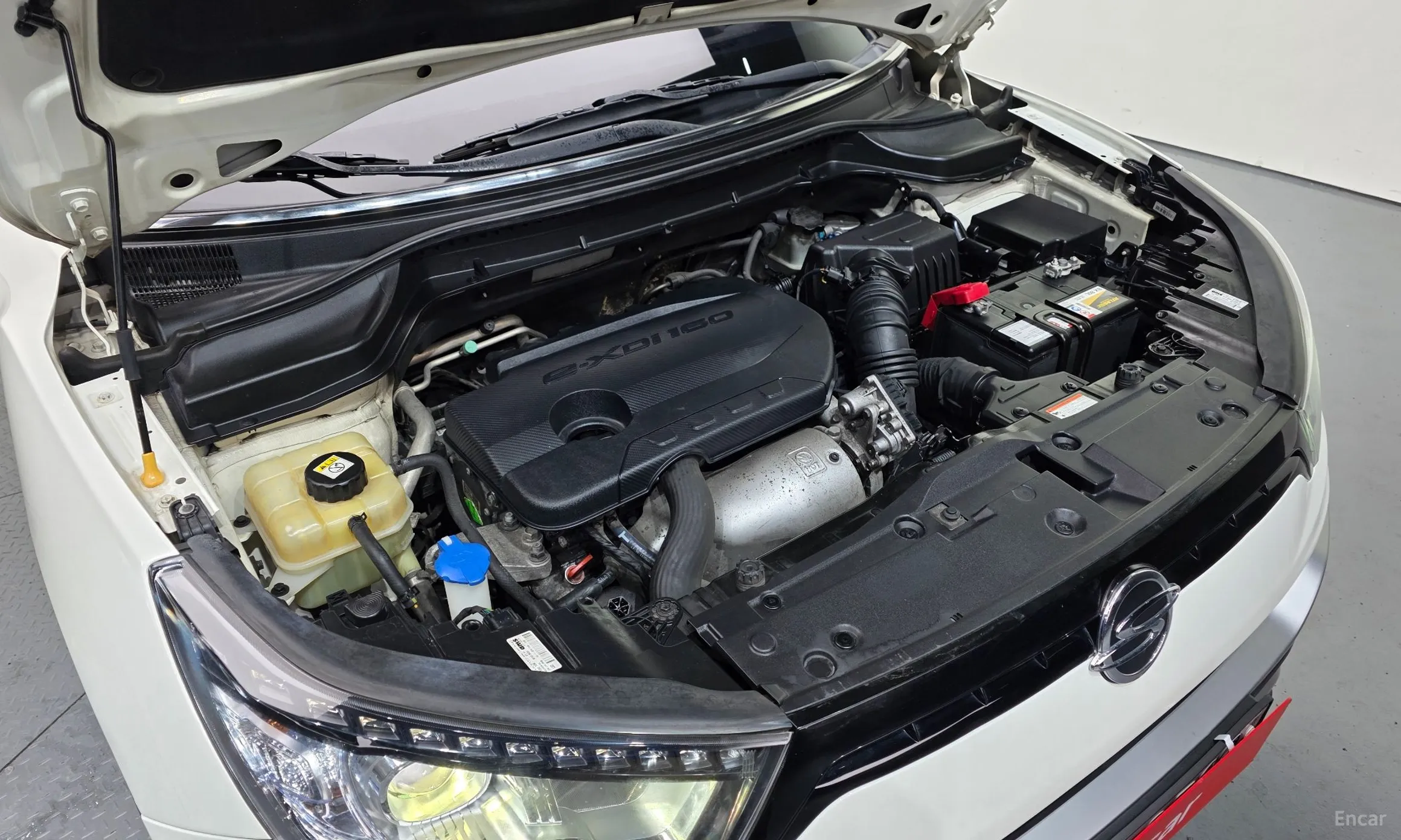 KG Mobility (SsangYong) Tivoli Air превью 6