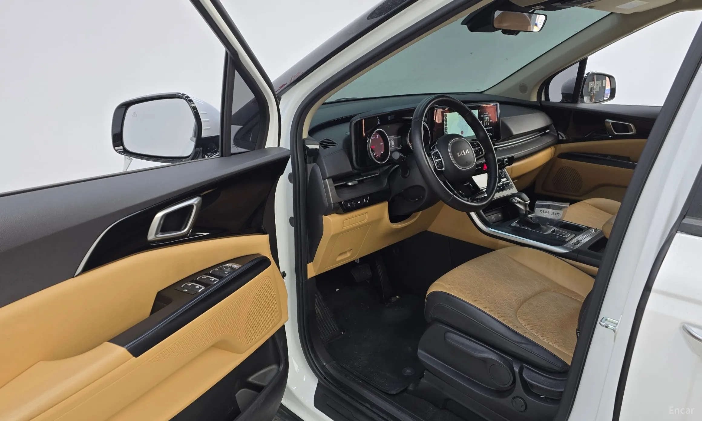 Kia Carnival Gen 4 превью 10
