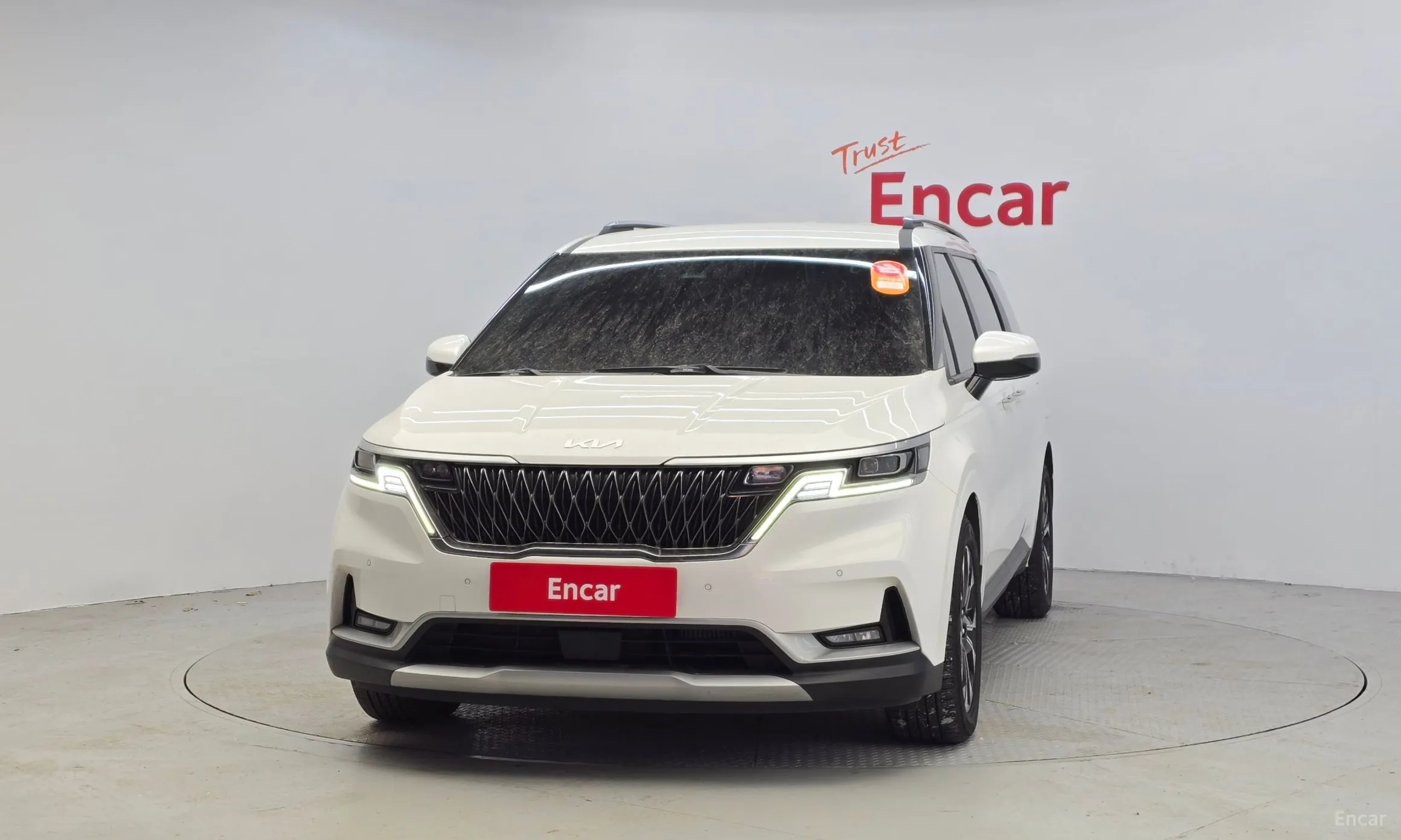 Kia Carnival Gen 4 превью 3