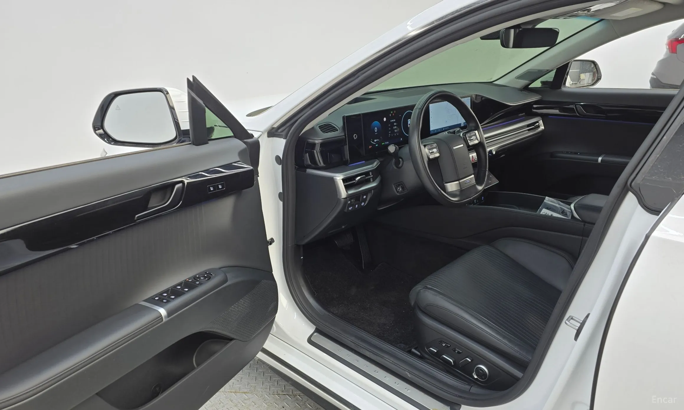 Hyundai Grandeur Hybrid (GN7) превью 10