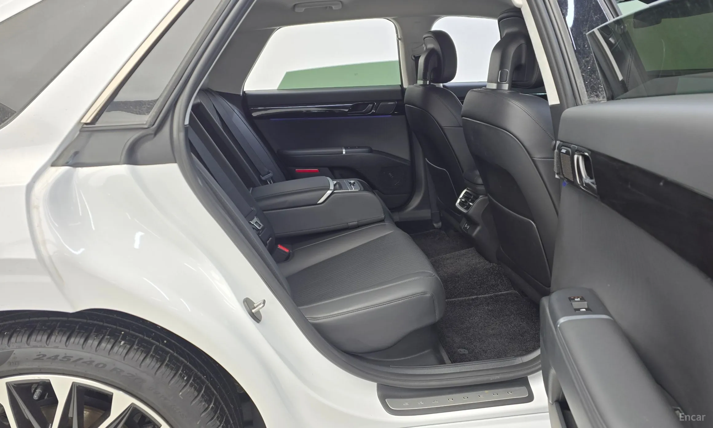 Hyundai Grandeur Hybrid (GN7) превью 12
