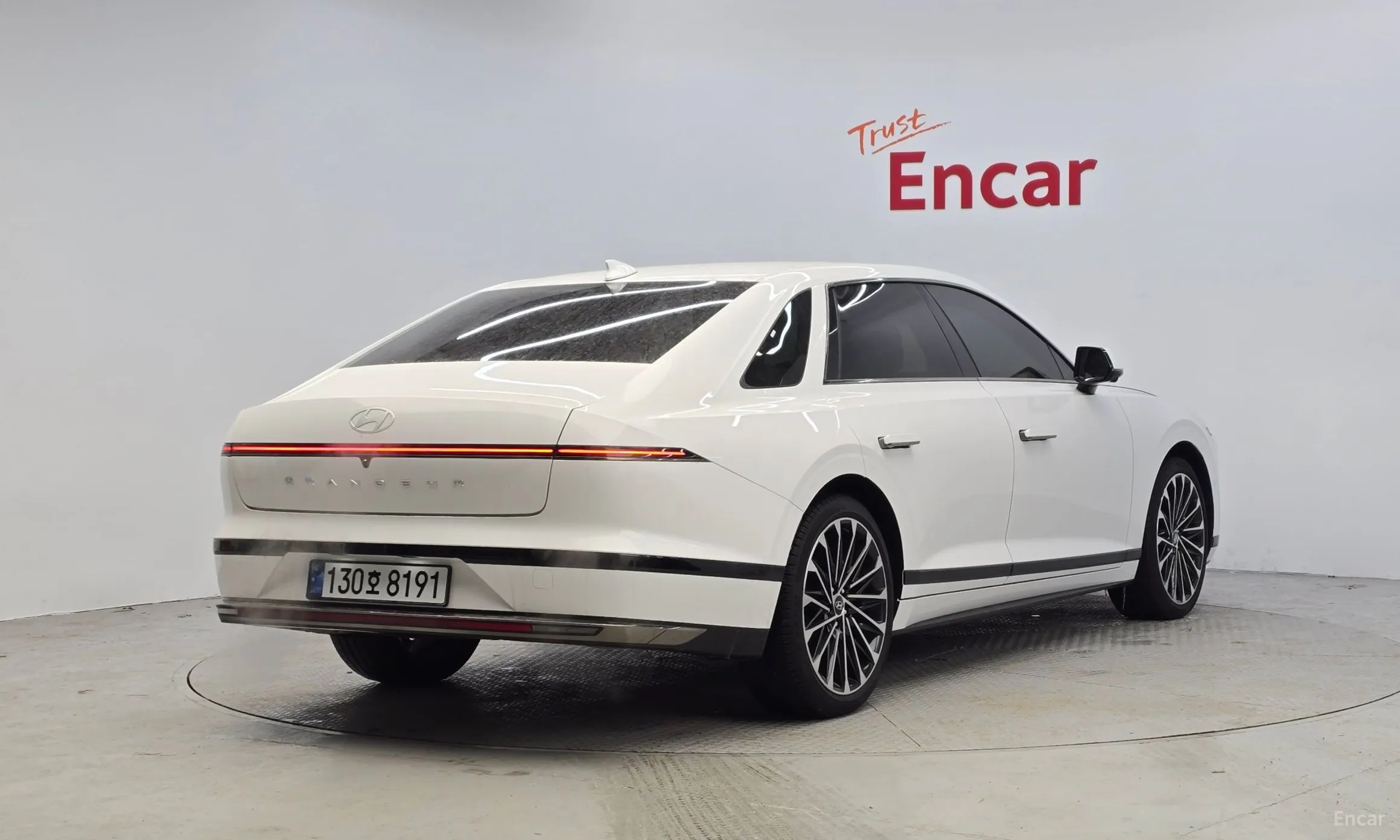 Hyundai Grandeur Hybrid (GN7) превью 2