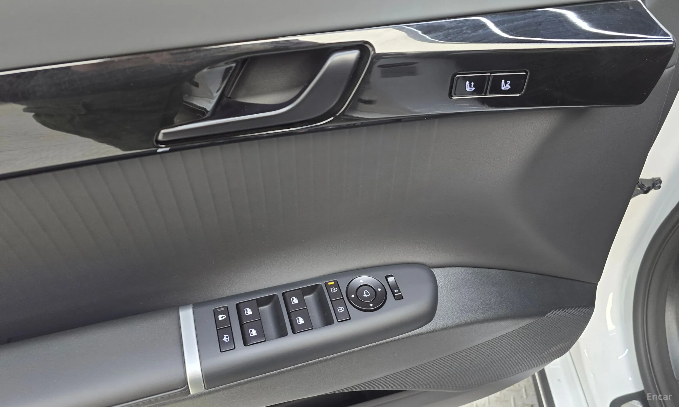 Hyundai Grandeur Hybrid (GN7) превью 18