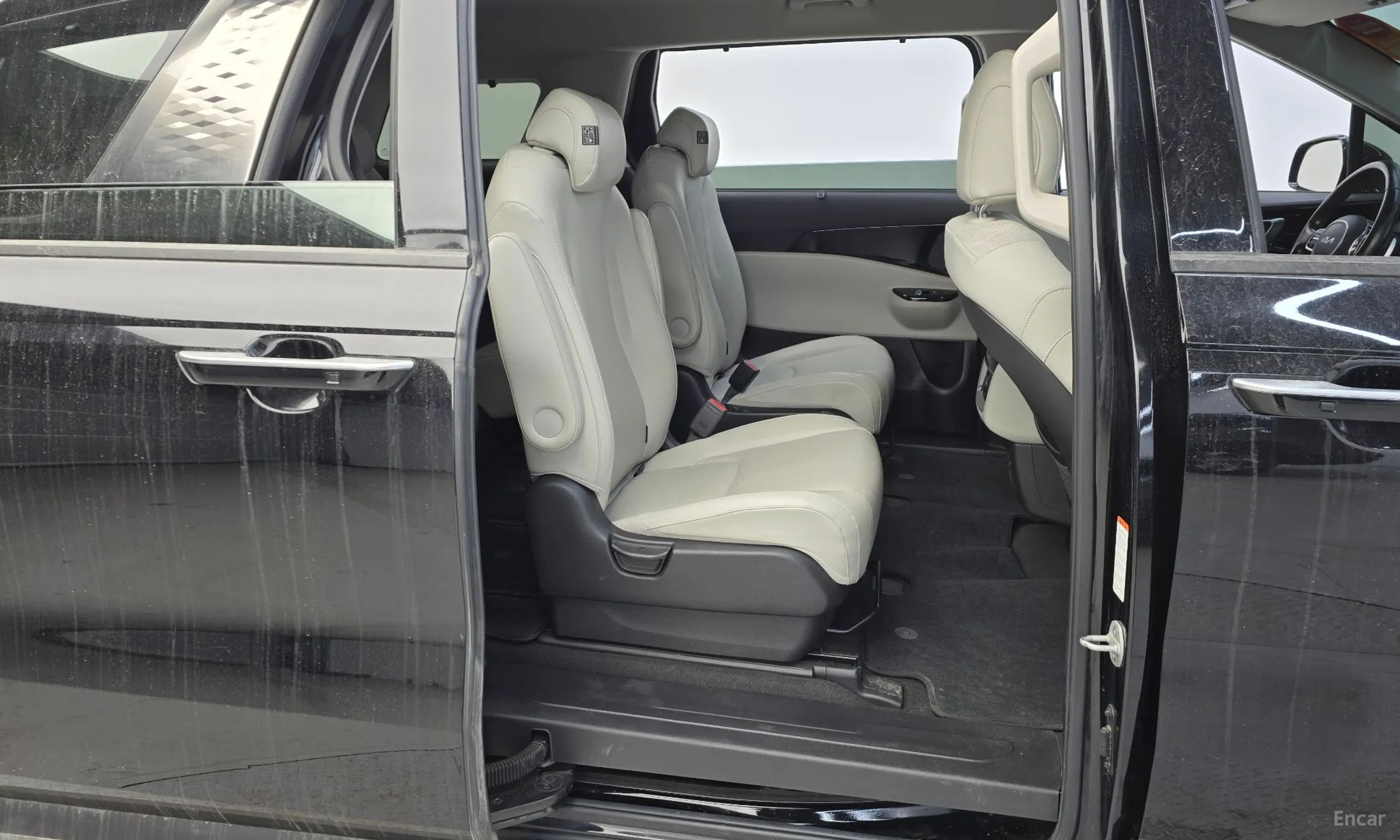 Kia Carnival Gen 4 превью 12