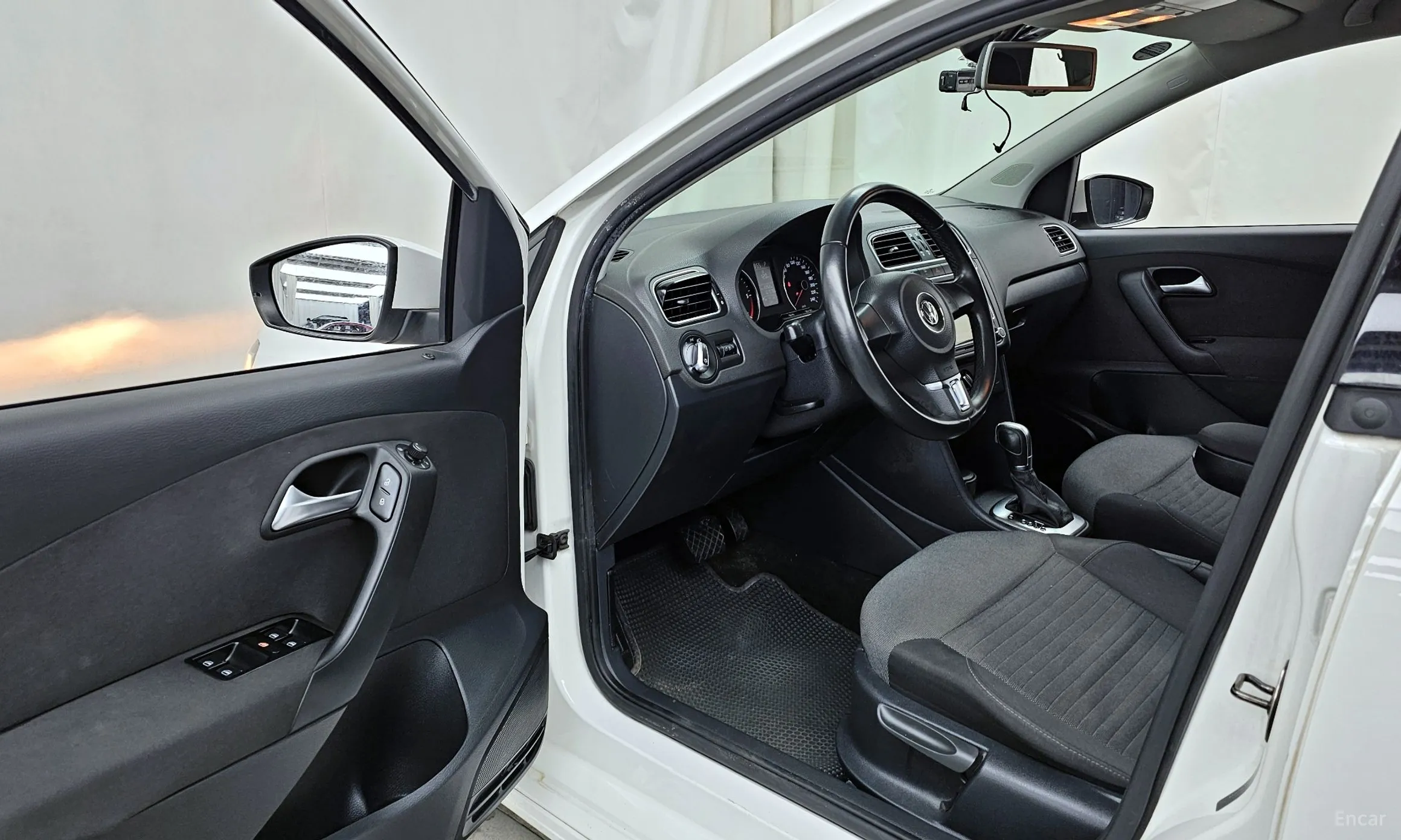 Volkswagen Polo превью 10