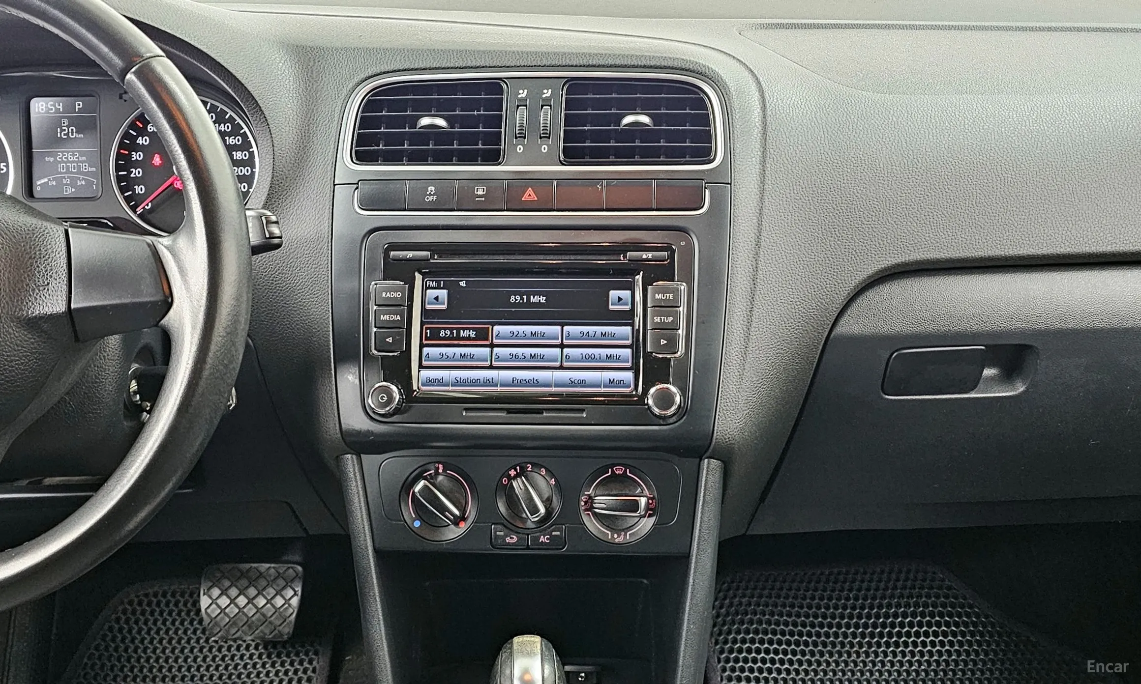 Volkswagen Polo превью 14
