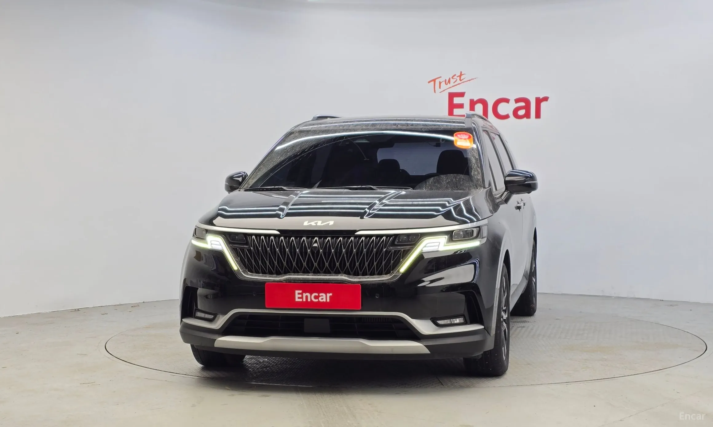 Kia Carnival Gen 4 превью 3