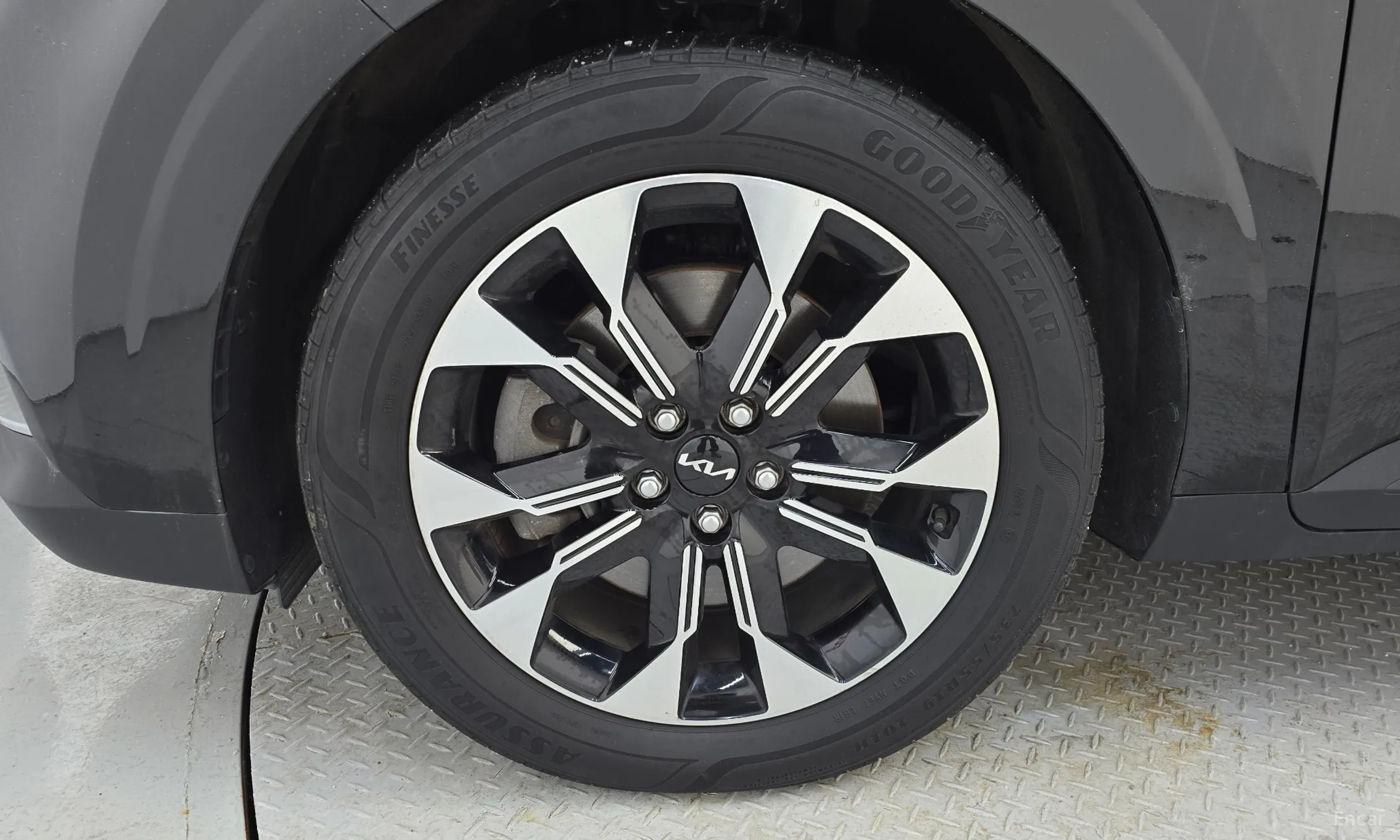 Kia Carnival Gen 4 превью 5