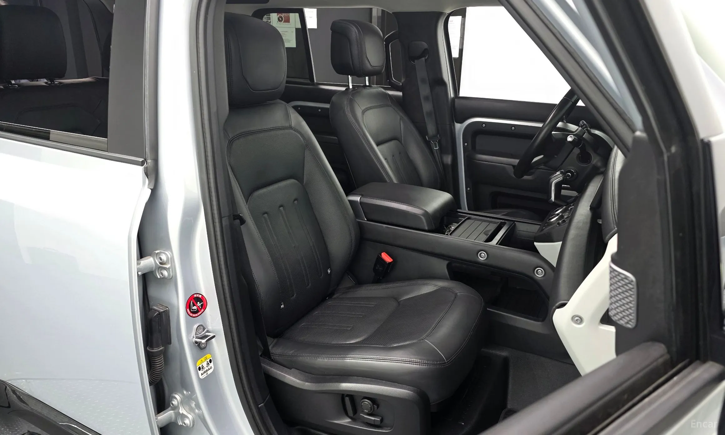 Land Rover Defender (L663) превью 10