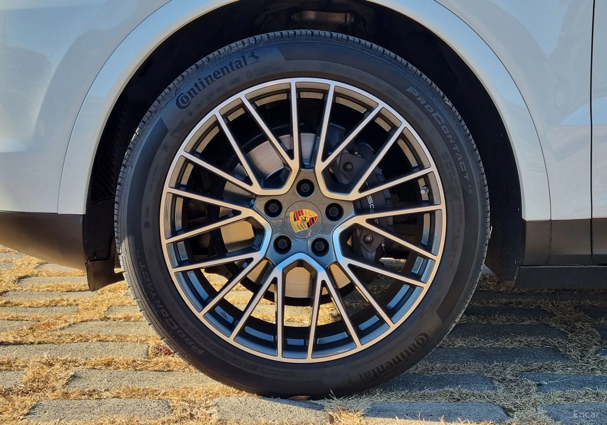 Porsche Cayenne (PO536) превью 11