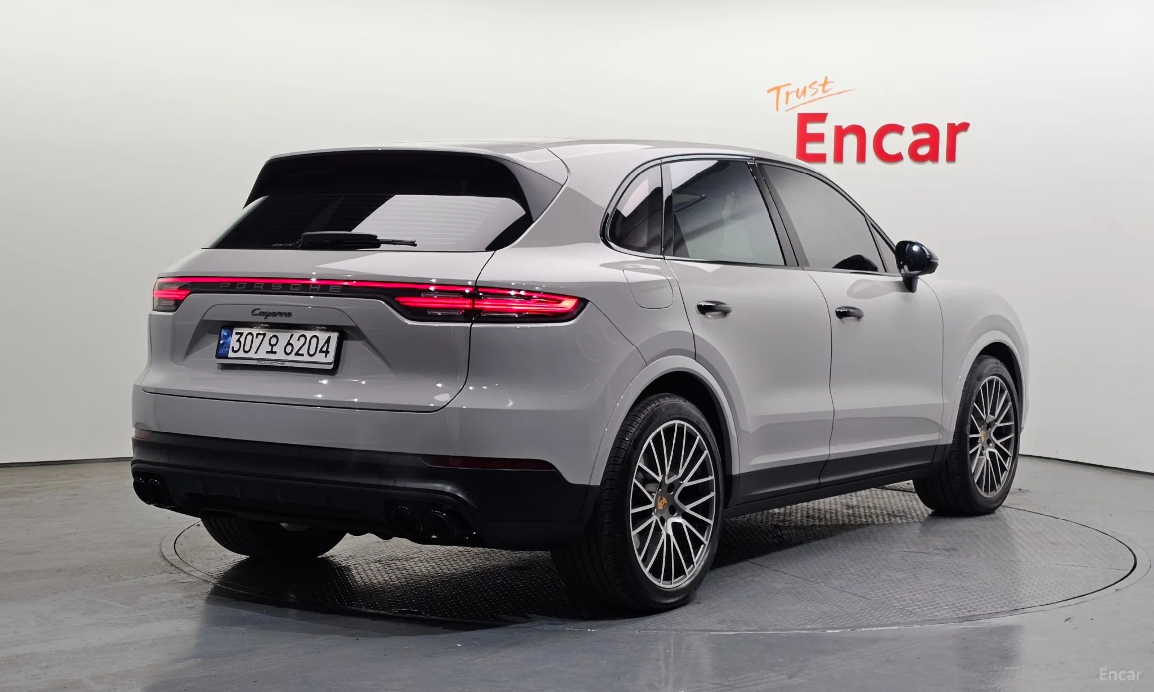 Porsche Cayenne (PO536) превью 2