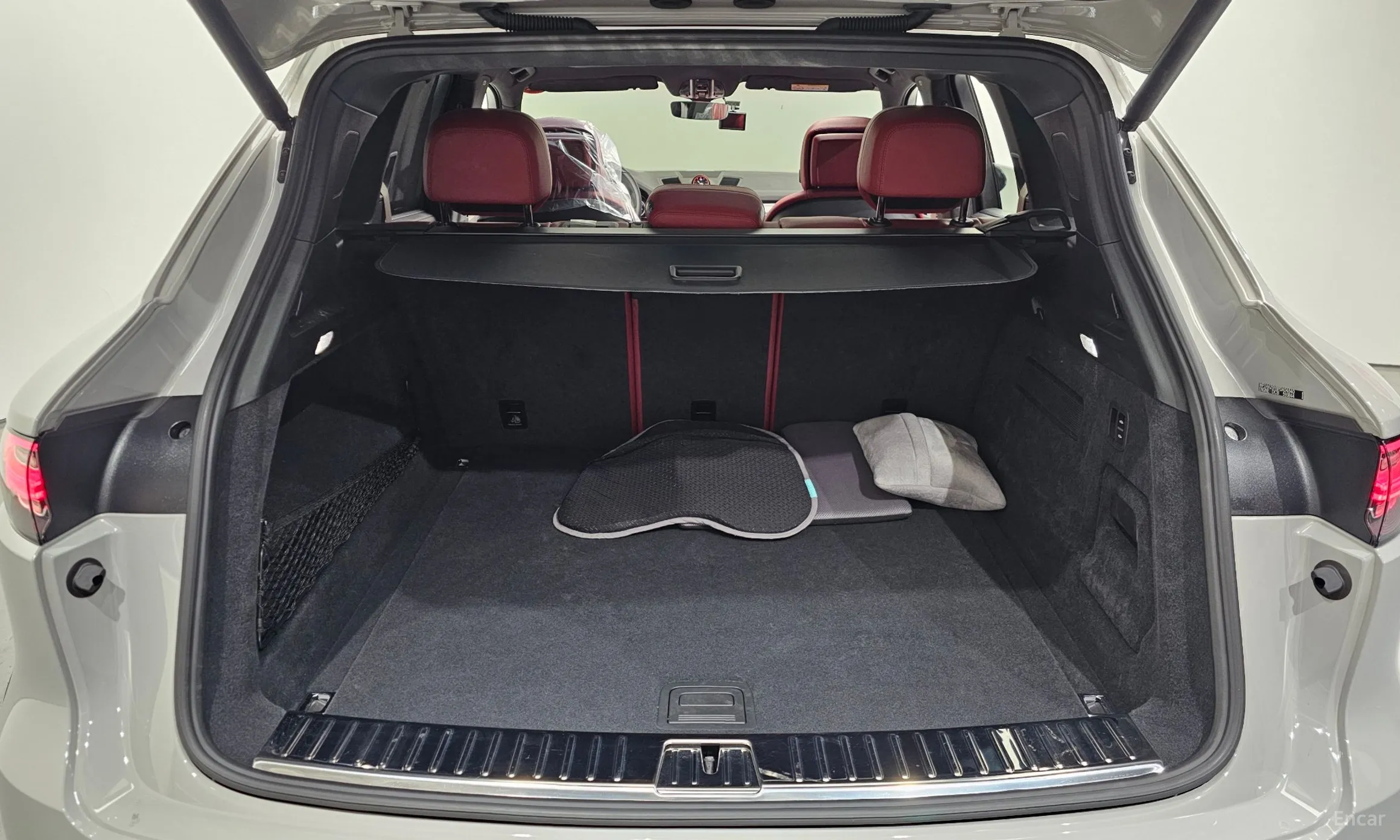 Porsche Cayenne (PO536) превью 20