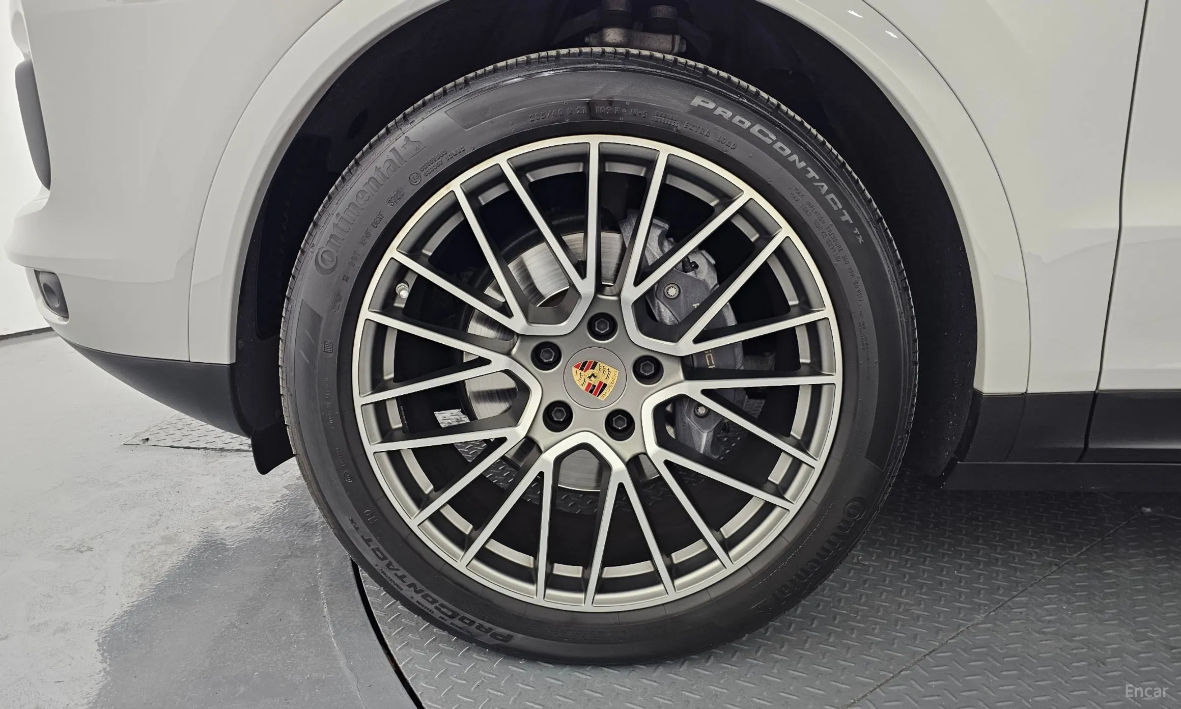 Porsche Cayenne (PO536) превью 5