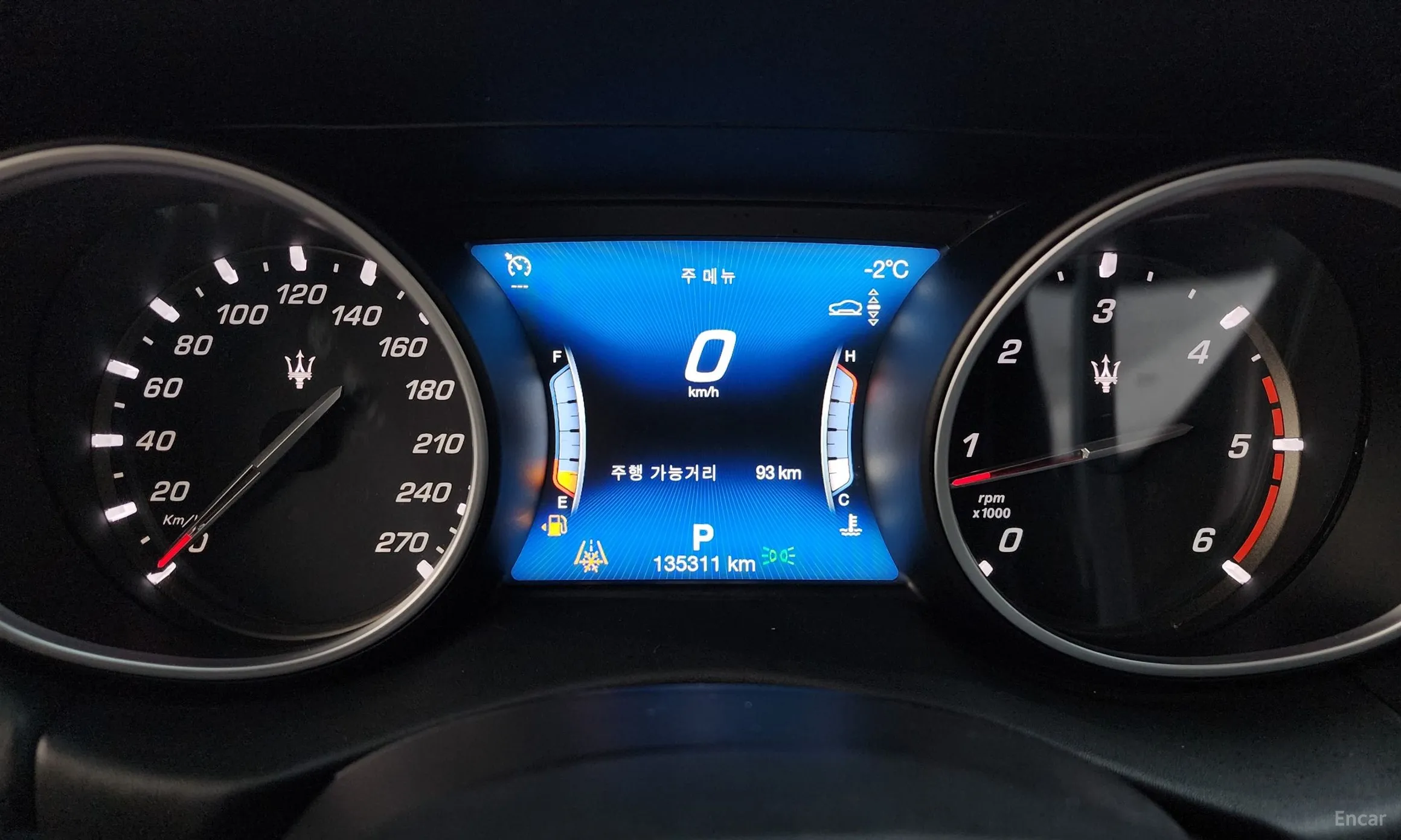 Maserati Levante превью 8