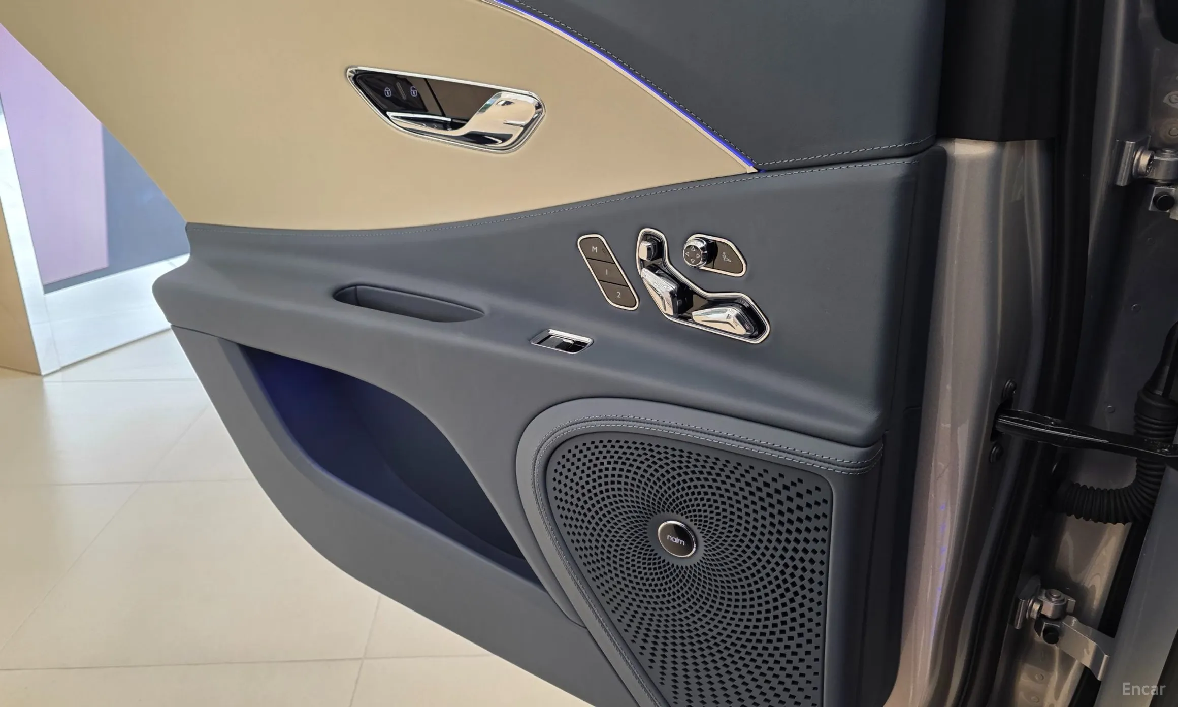 Bentley Flying Spur 3rd Generation превью 12