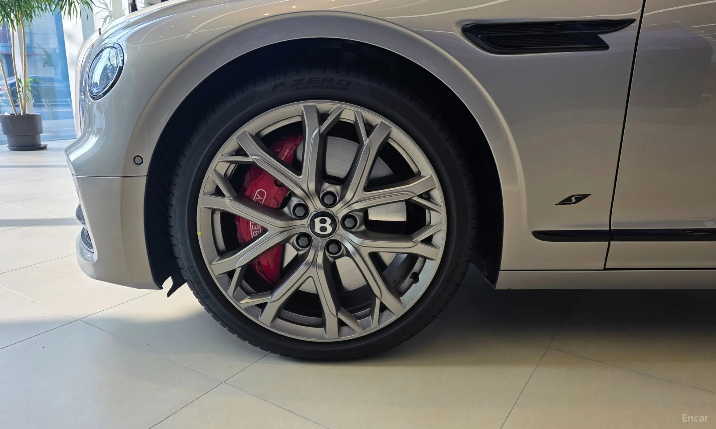 Bentley Flying Spur 3rd Generation превью 3