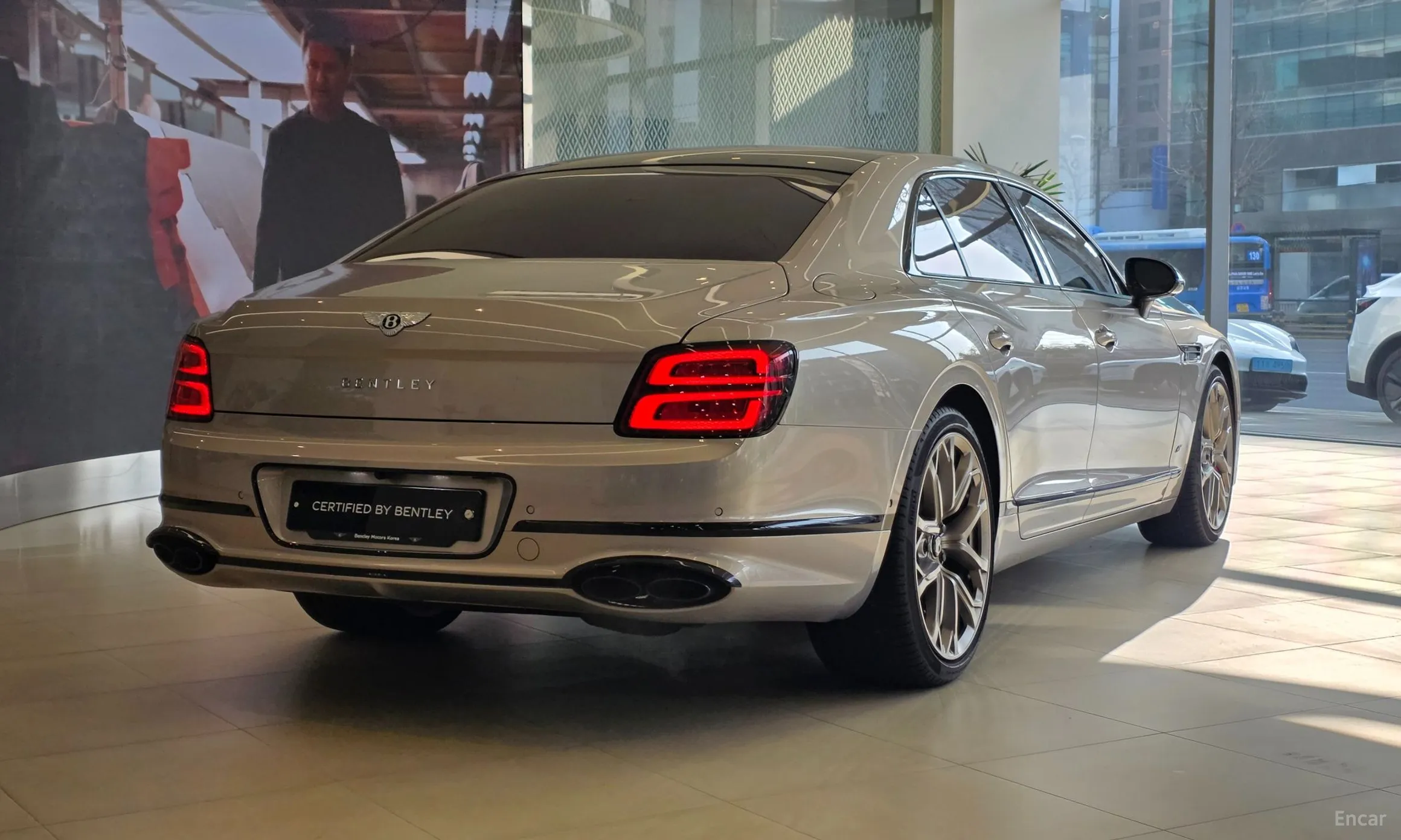 Bentley Flying Spur 3rd Generation превью 5